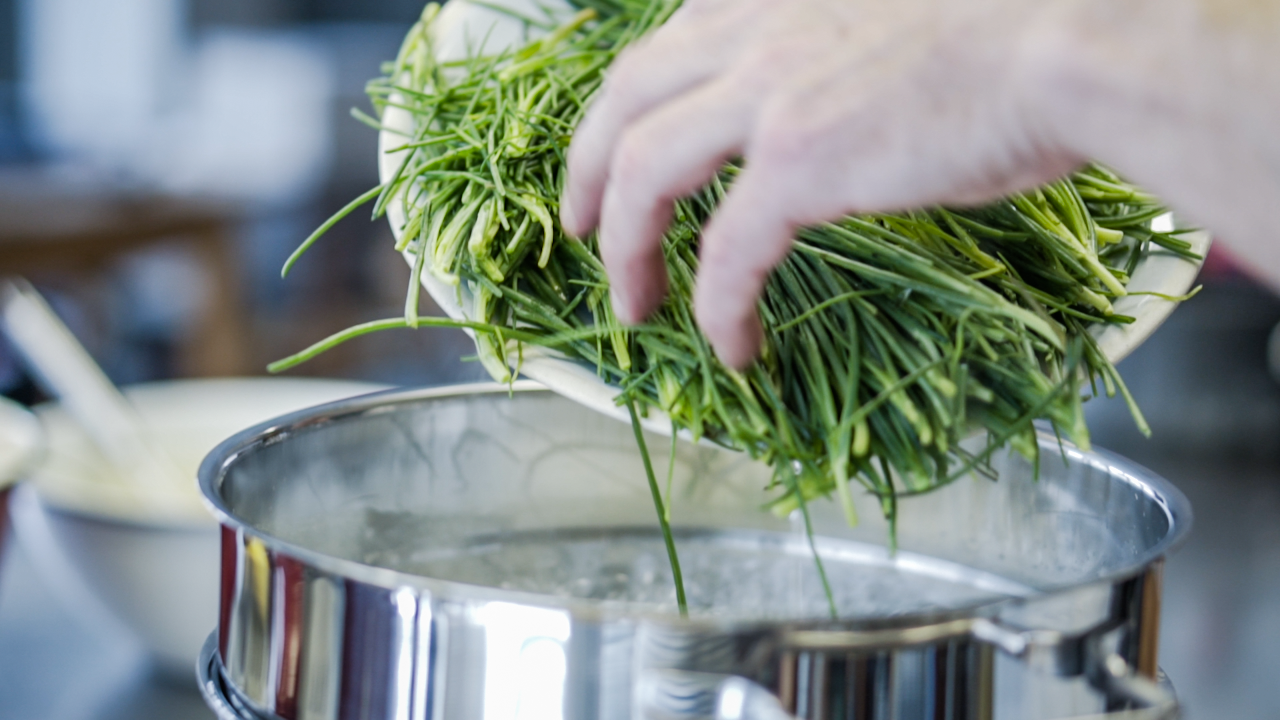 Schritt 2: Gemüse für Pasta mit Barba di Frate zubereiten