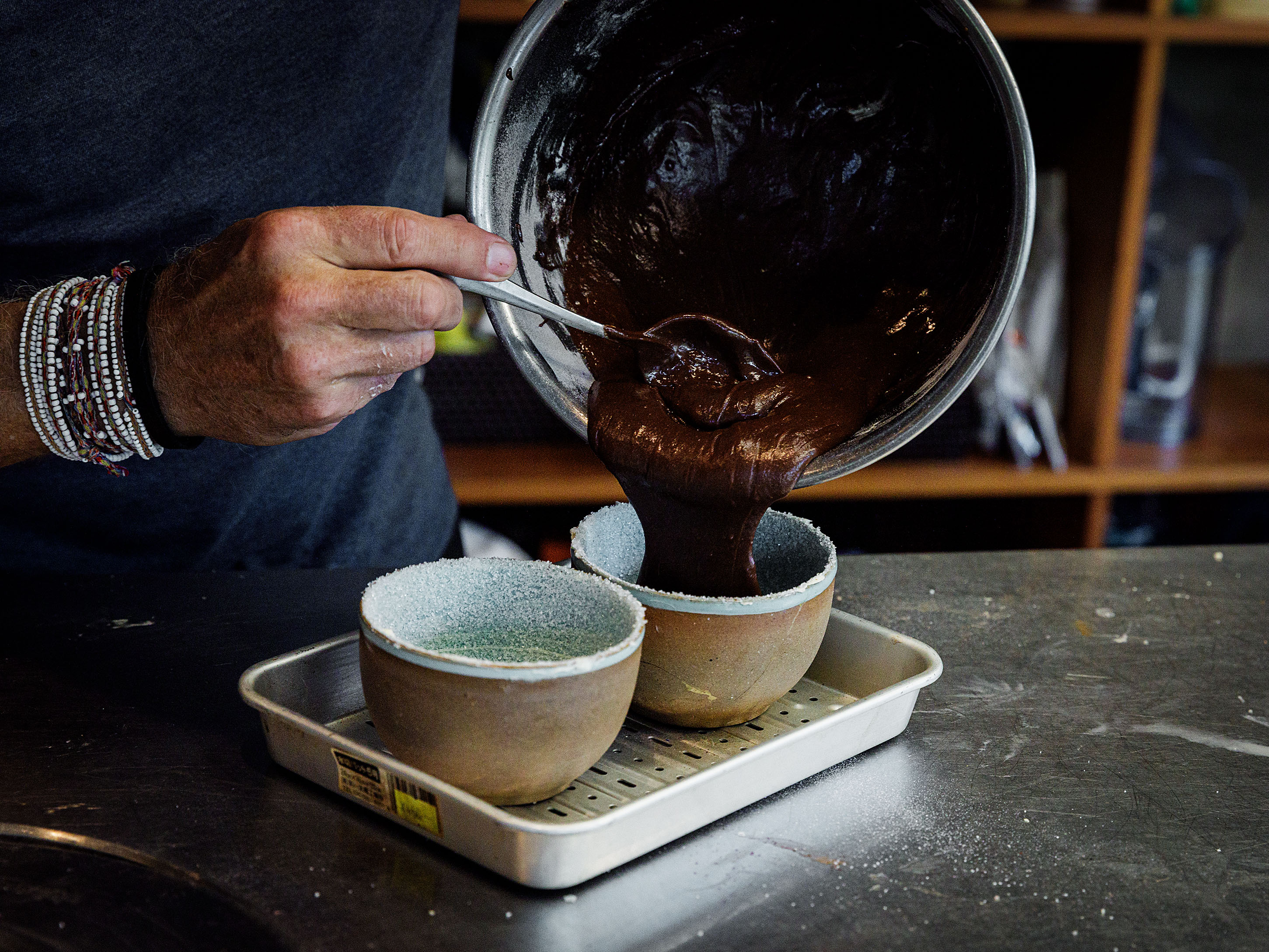 Schritt 2: Den Teig in die Förmchen füllen und Küchlein backen