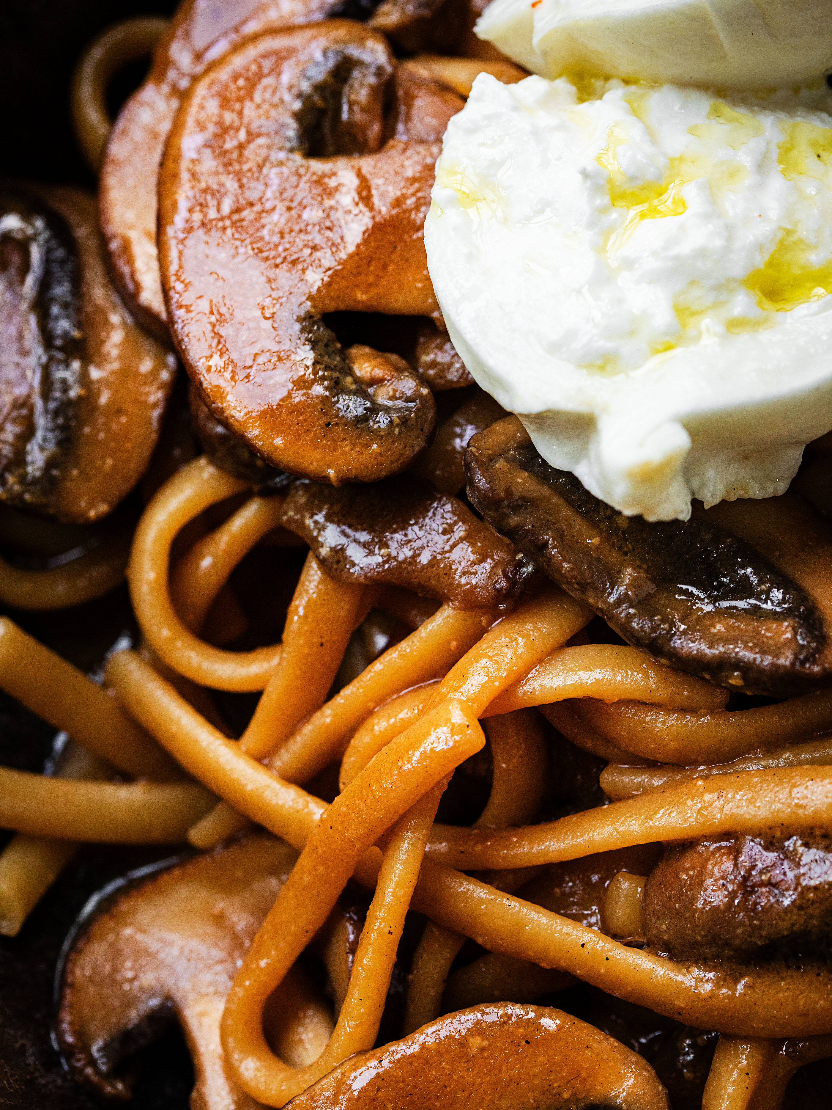 Misobutter-Spaghetti mit Champignons Rezept