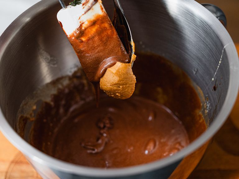 Schritt 4: In die Form füllen Schritt 4: In die Form füllen