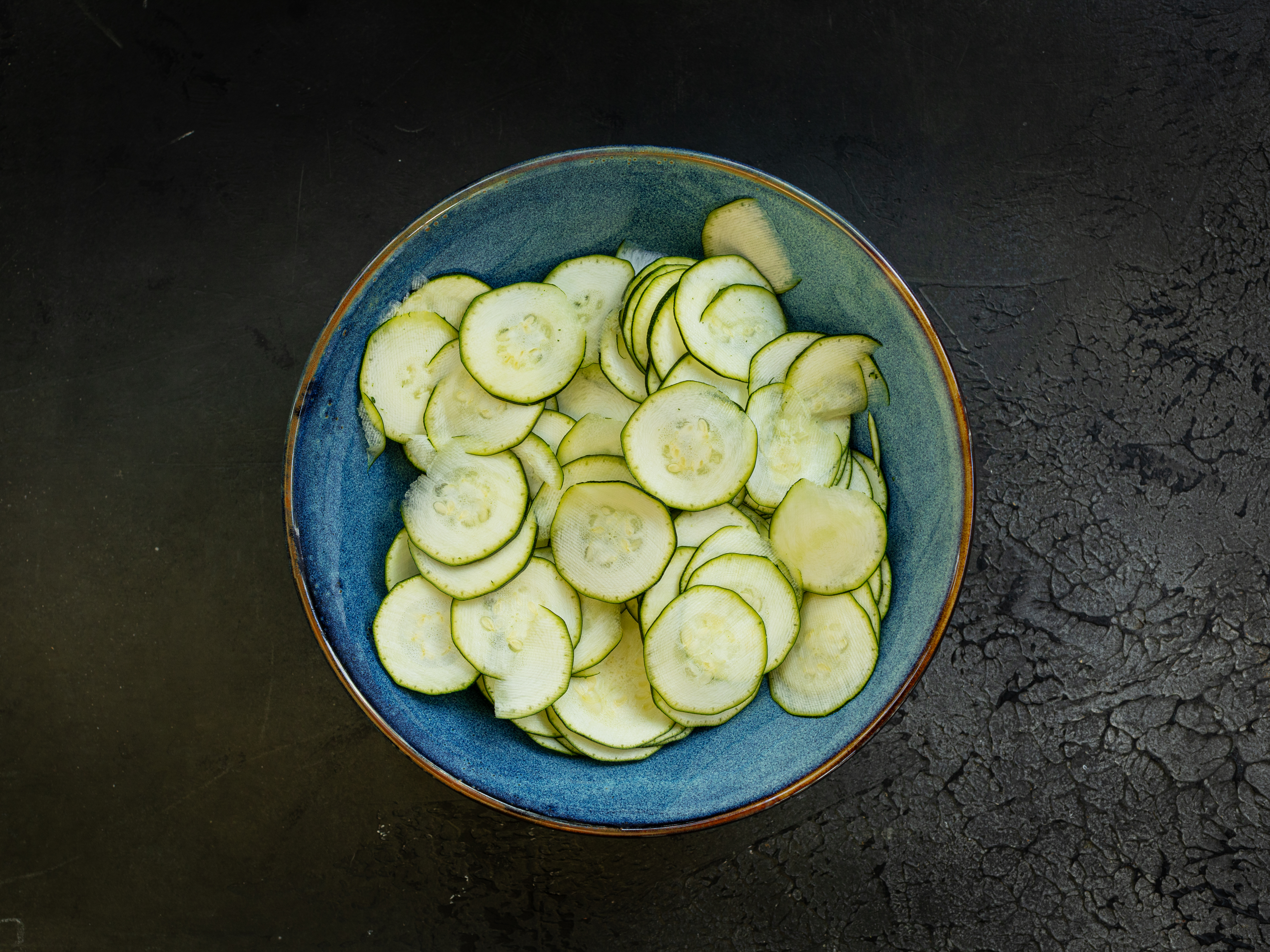 Schritt 1: Zucchetti für Spaghetti Nerano zubereiten 