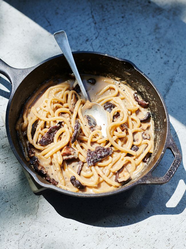 Pici Cacio e Pepe mit Shiitake Rezept Pici Cacio e Pepe mit Shiitake Rezept