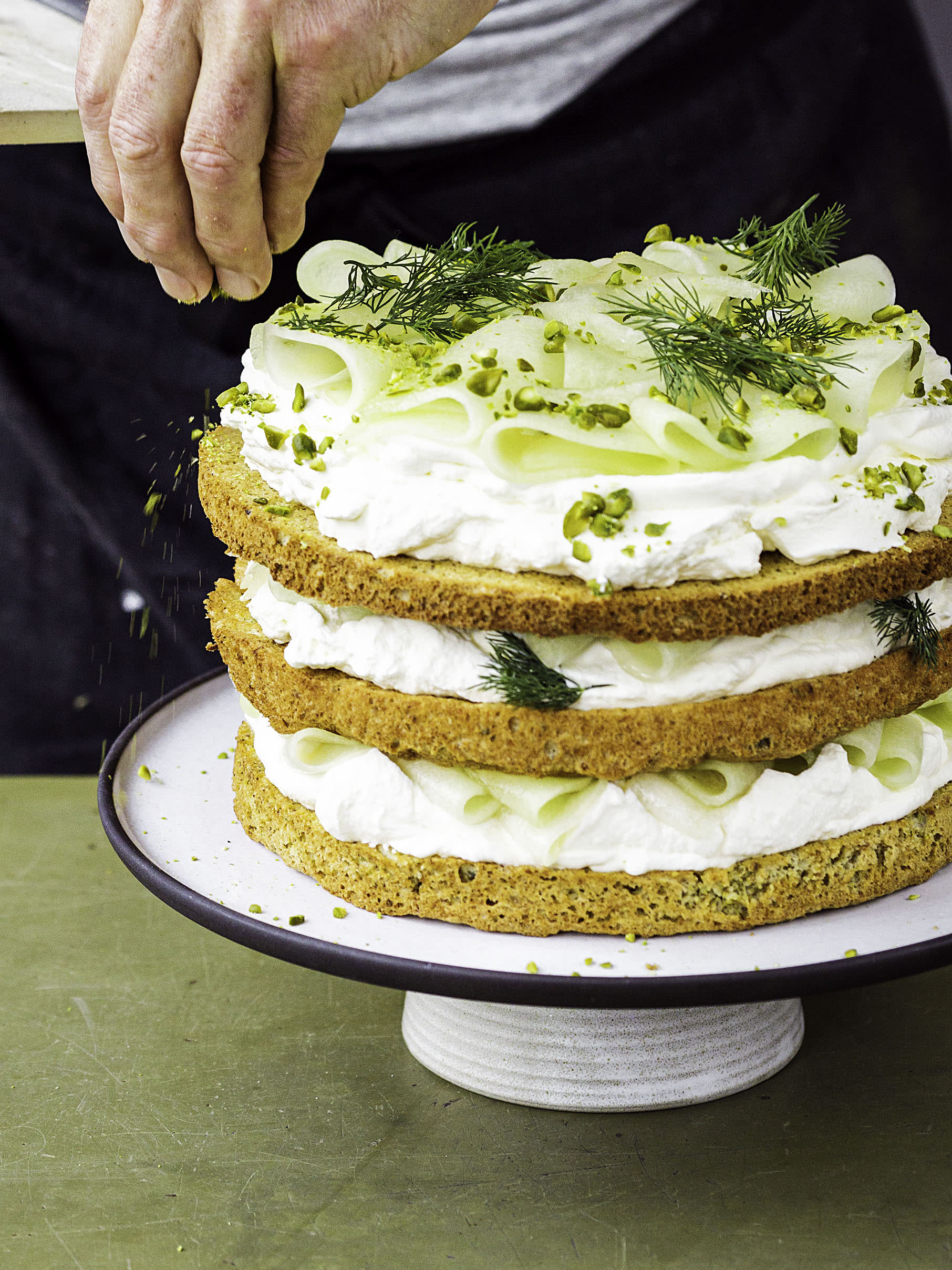  Glutenfreie Pistazien-Loloscreme-Torte-mit Melonen Rezept 4