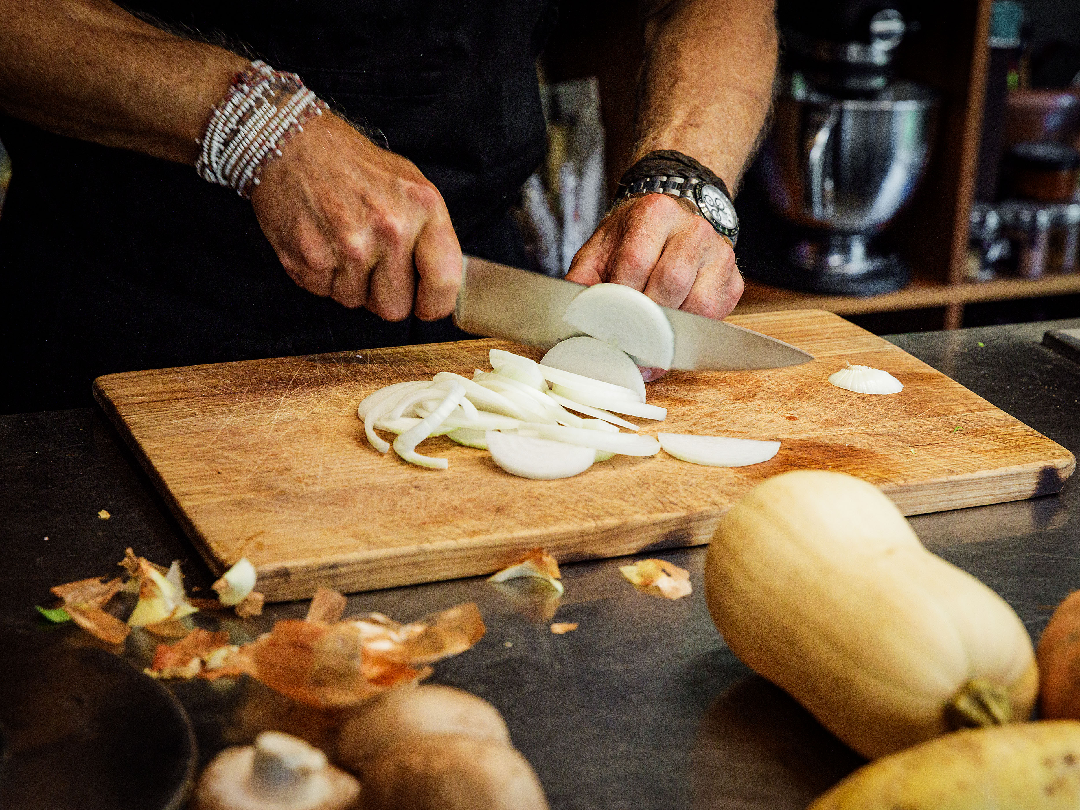 Schritt 1:  Champignons für Kürbis-Kartoffel-Tian zubereiten 