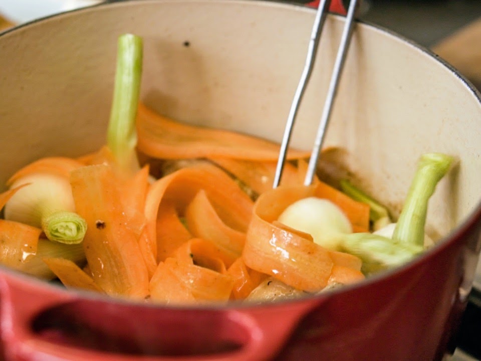 Schritt 2: Gemüse für Poulet à l’Estragon garen