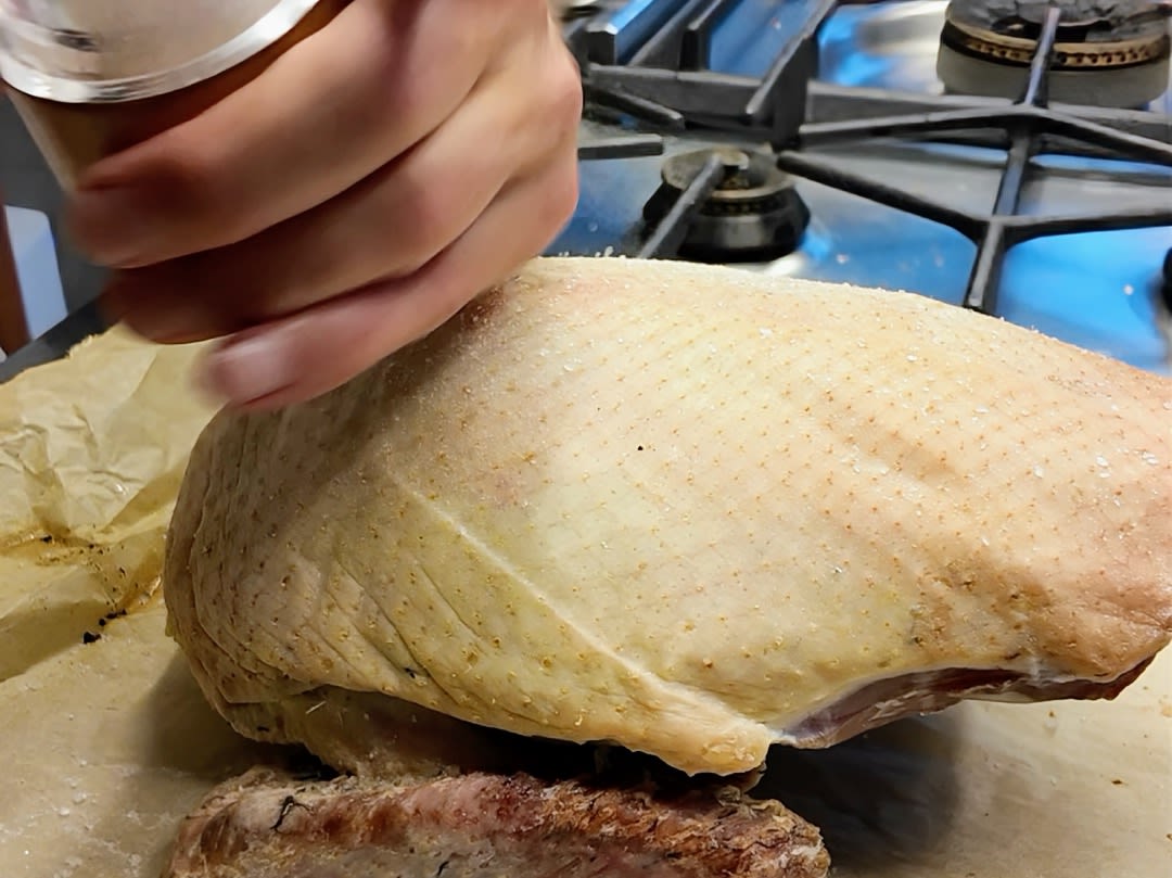 Schritt 1: Ente vorbereiten und langsam garen