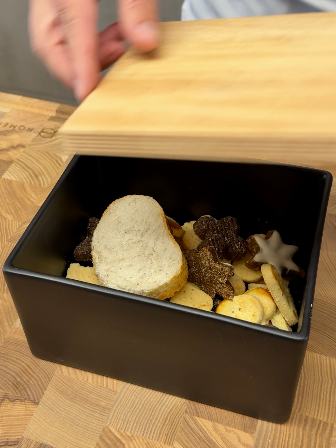 Kitchen Hack Harte Guetzli Dose Teaser