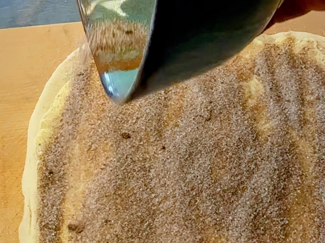 Schritt 2: Zimtschnecken formen