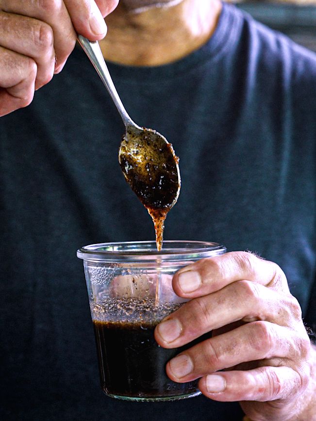 Vanillepaste kann selber hergestellt werden. Vanillepaste kann selber hergestellt werden.