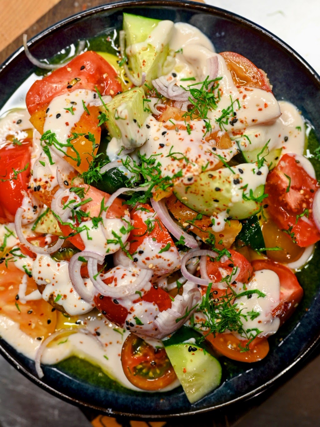 Tomaten-Gurken Salat mit Sesam-Seiden Tofu Dressing Rezept 3