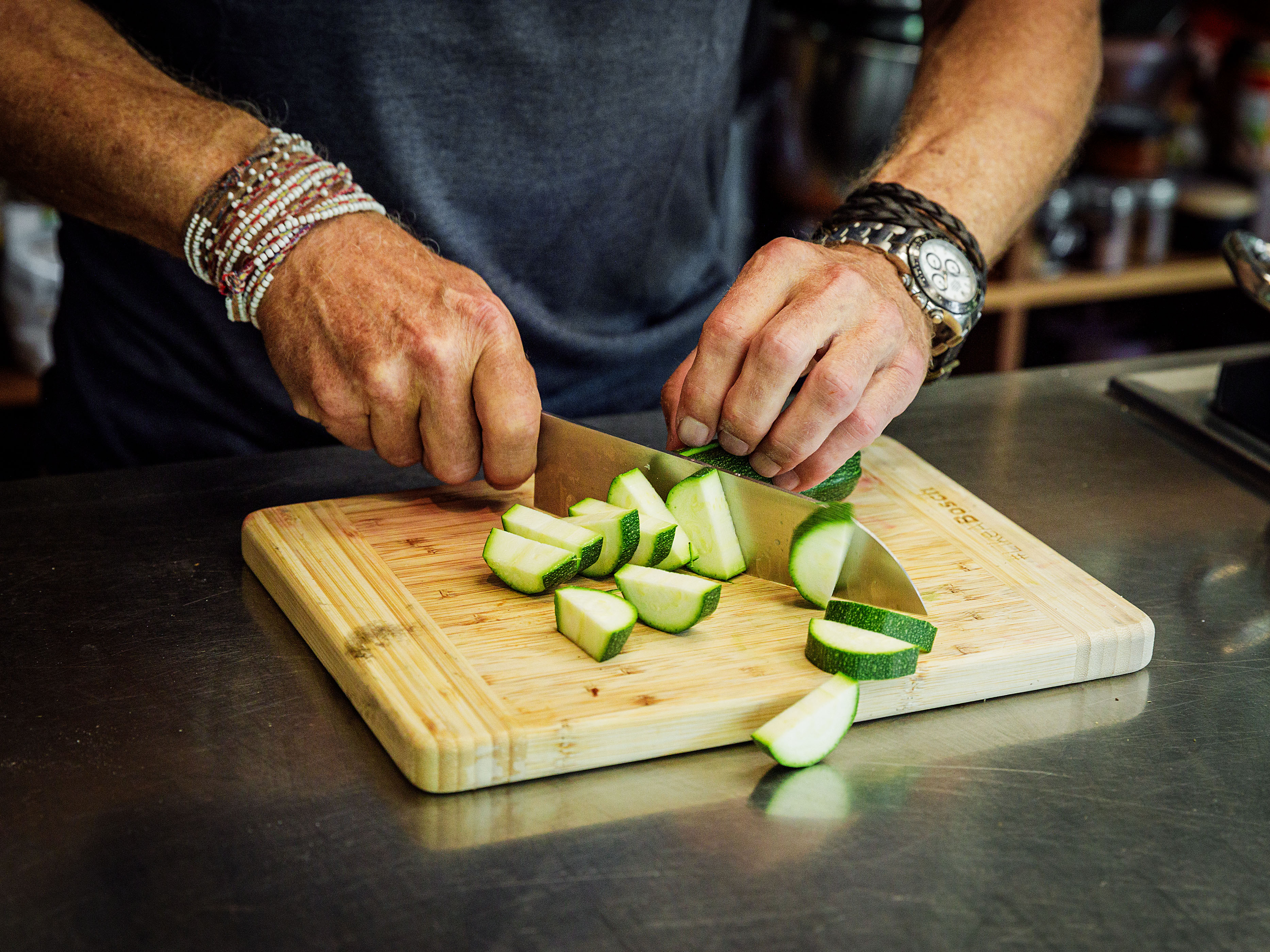 Schritt 1: Zucchini schneiden