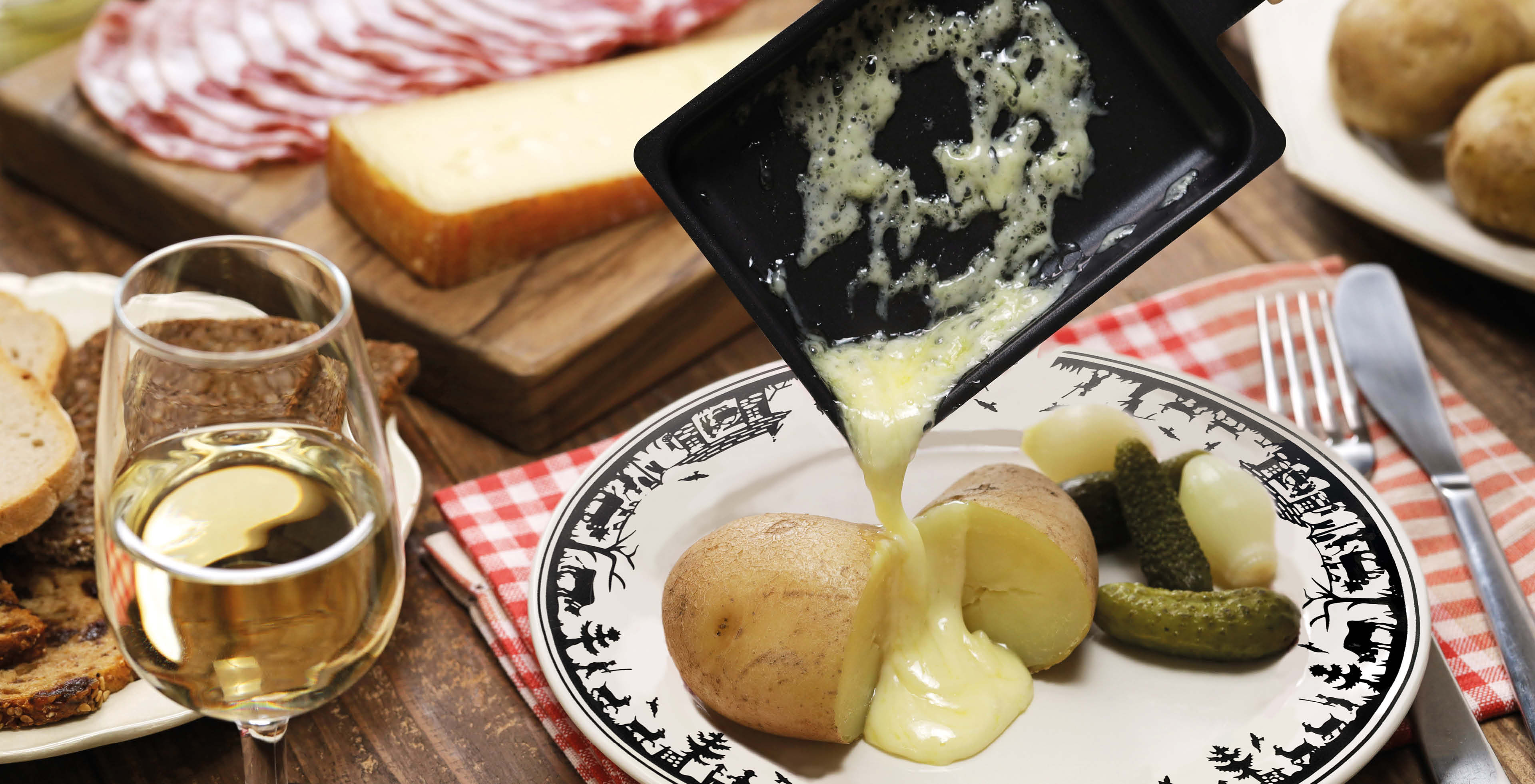 Entdecke das Zubehör für perfekten Raclette-Genuss