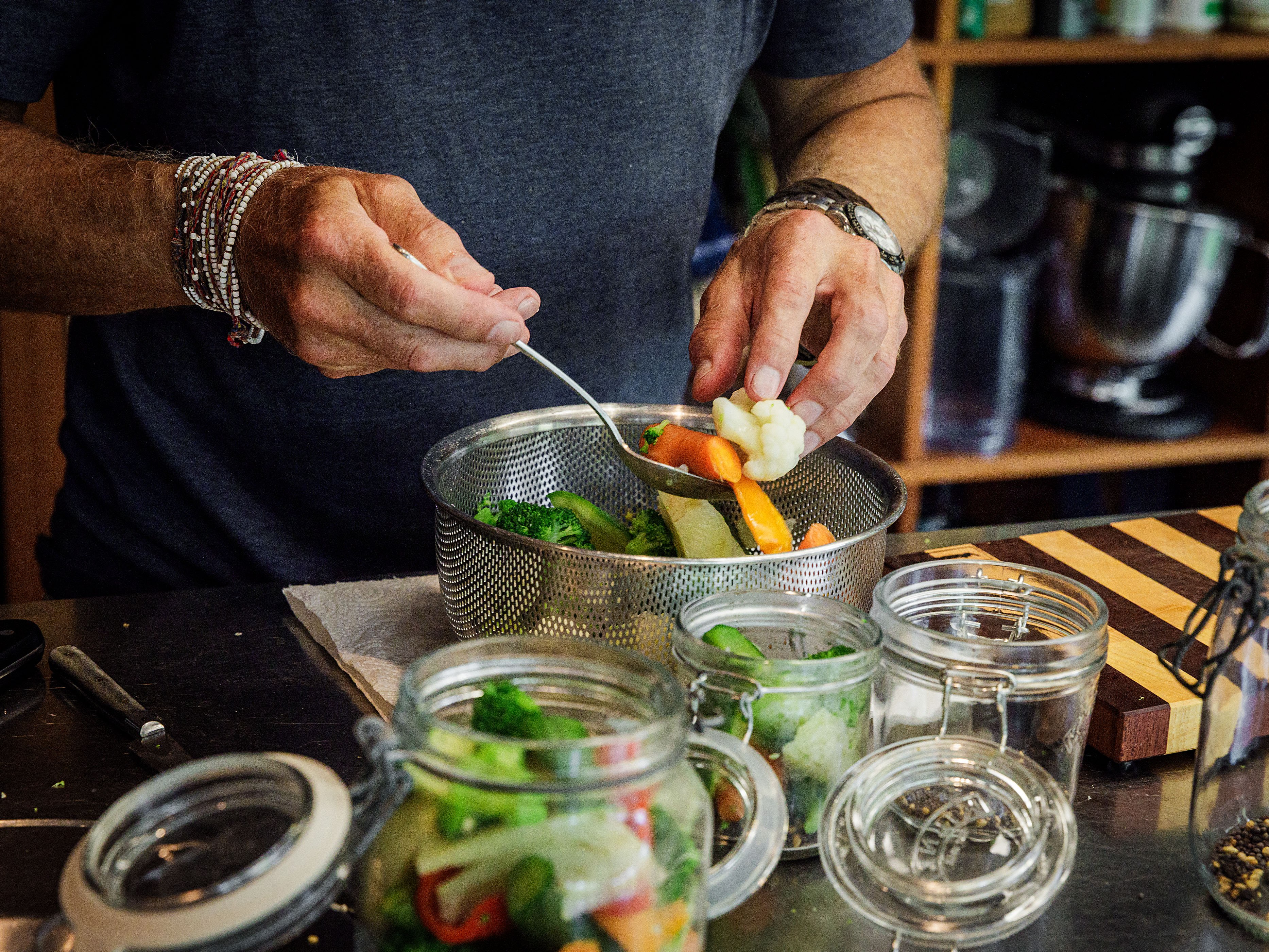 Schritt 1: Gemüse kurz blanchieren und dann trocken tupfen