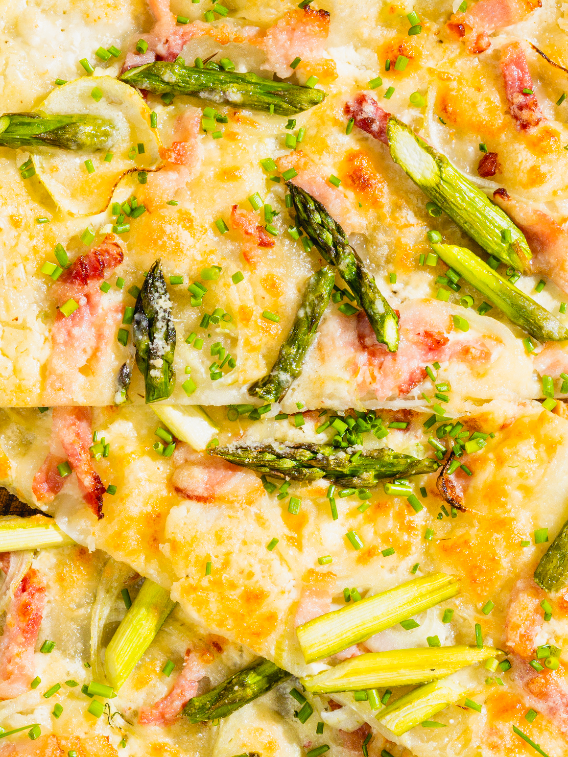 Flammkuchen mit Spargel, Pancetta und Zwiebeln Rezept 2