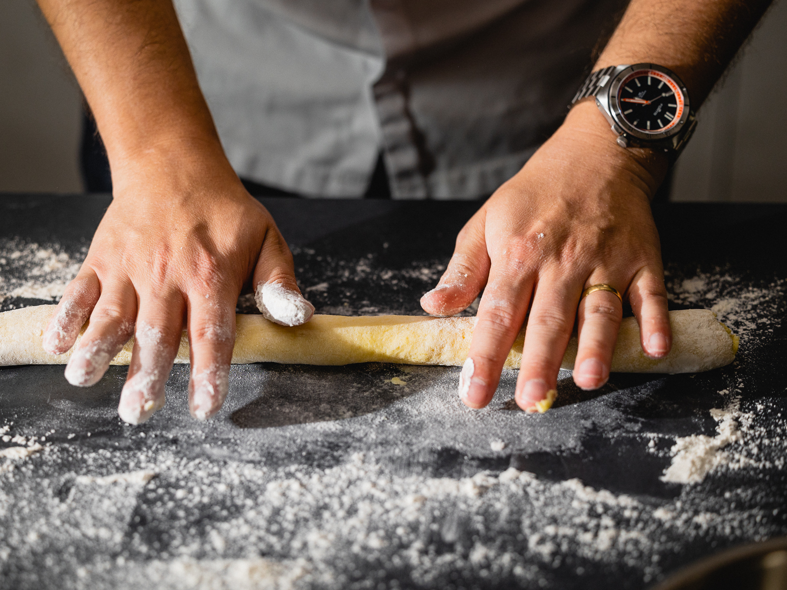 Schritt 1: Zubereitung Gnocchi für Gnocchi mit Pilz-Ragout und Pecorino 