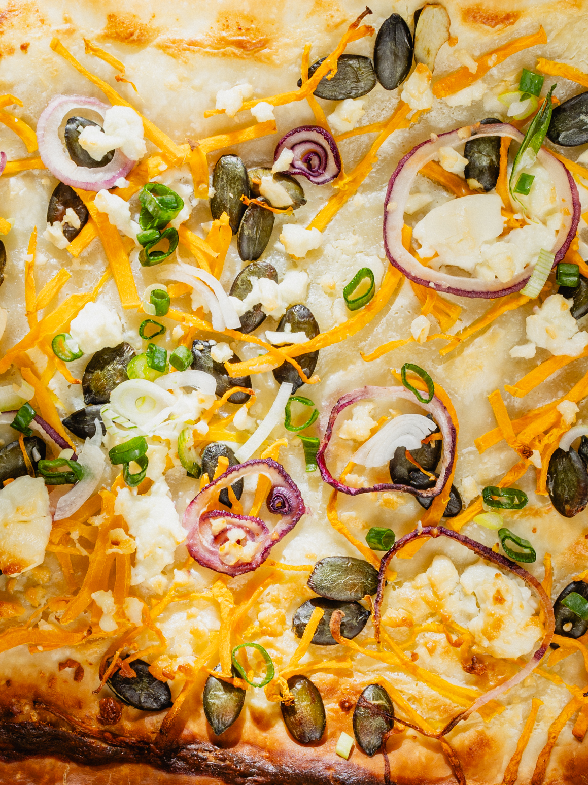 Veganer Flammkuchen mit Tofu und Zucchiniblüten Rezept 2