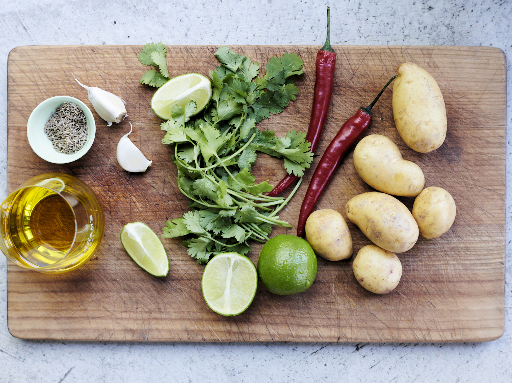 Schritt 1: Zutaten für Bratkartoffelsalat mit Limette und Koriander