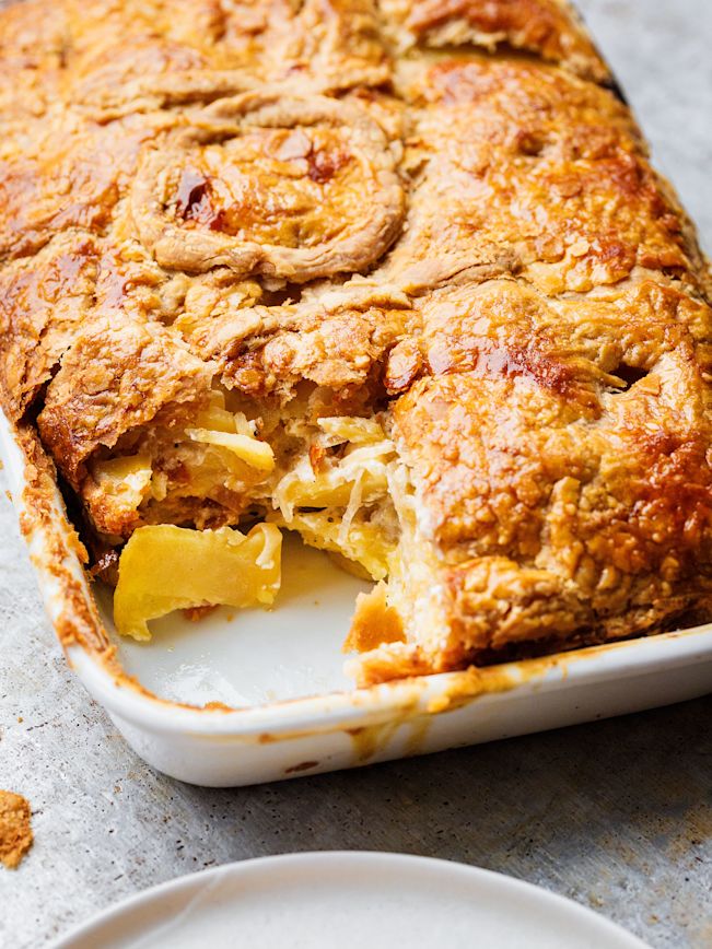 Kartoffelkuchen mit Kräuter-Crème fraîche Rezept 2 Kartoffelkuchen mit Kräuter-Crème fraîche Rezept 2