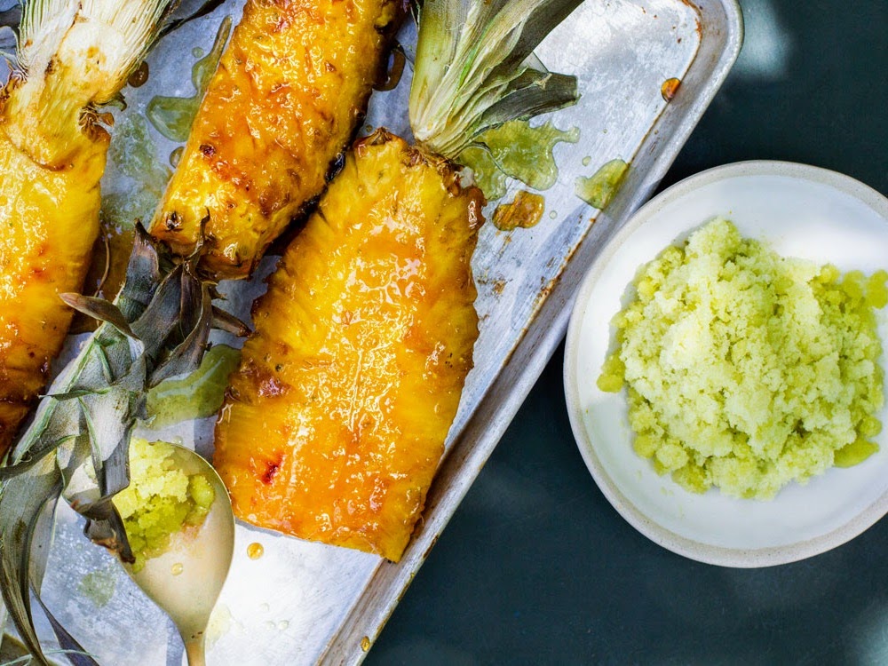 Schritt 3: Grillierte Ananas mit Ingwer und Thai-Basilikum-Sorbet 