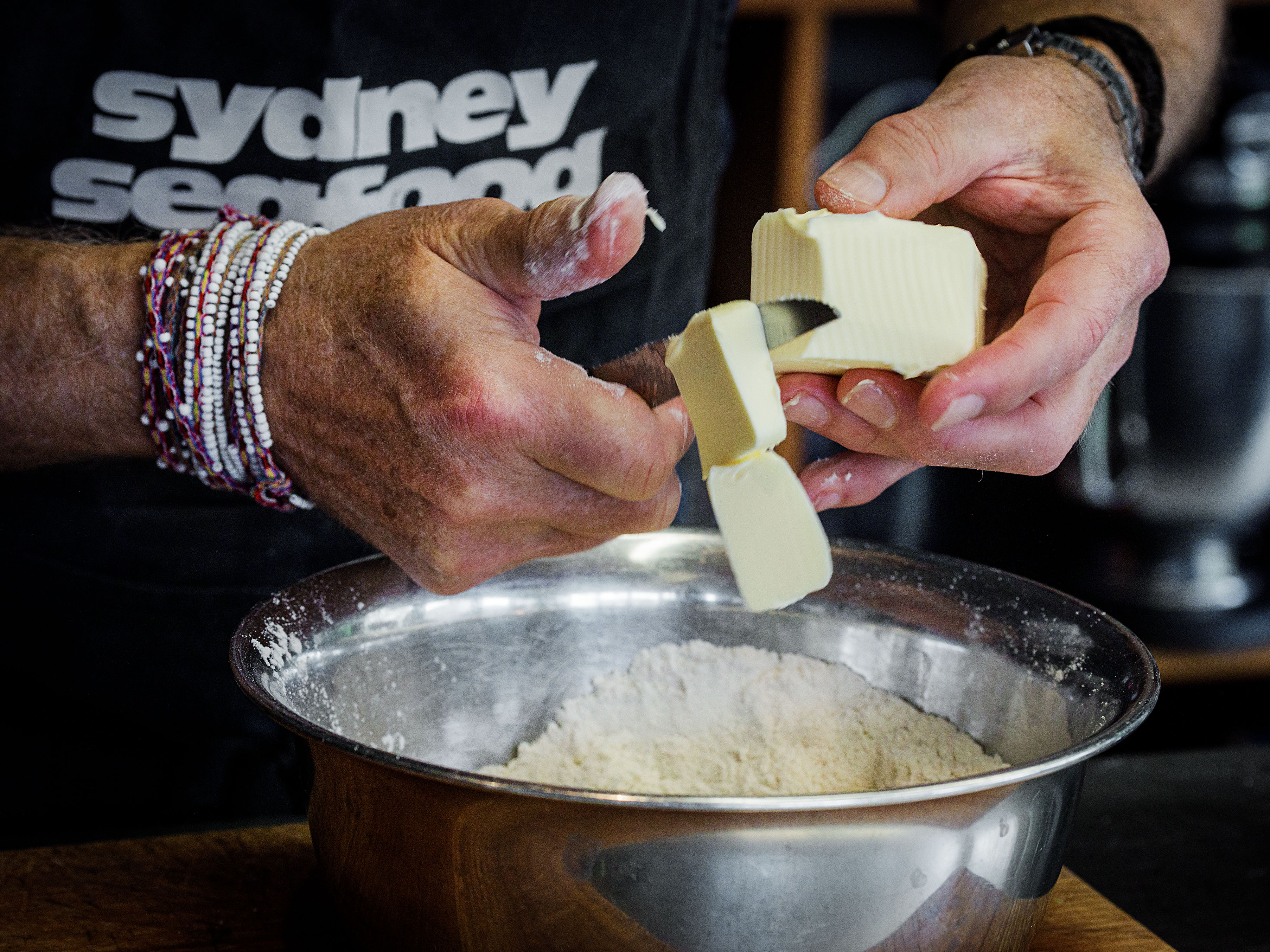 Schritt 1:  Teig für den Heidelbeerkuchen zubereiten und kühlstellen 