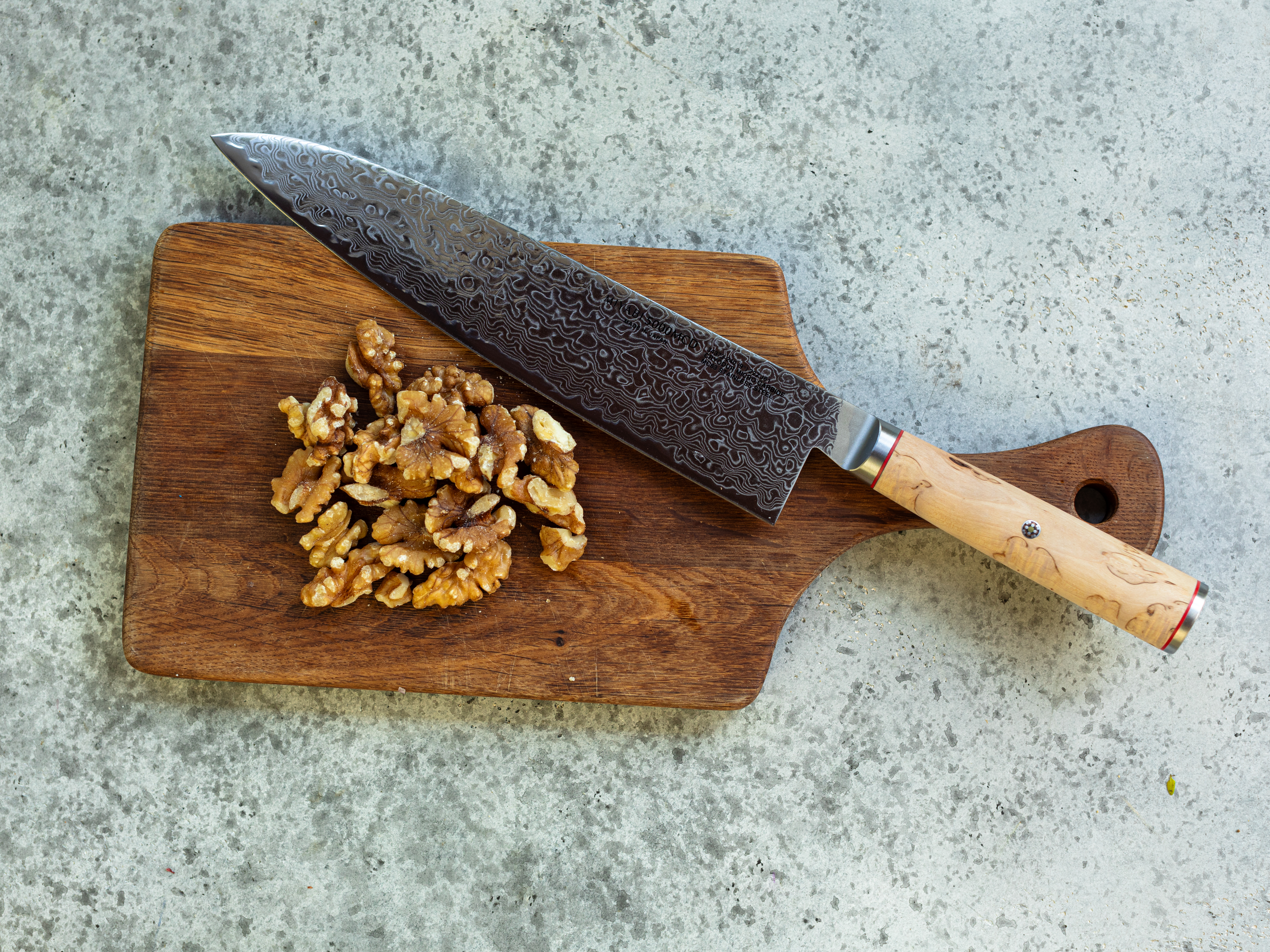 Schritt 2: Baumnüsse grob hacken