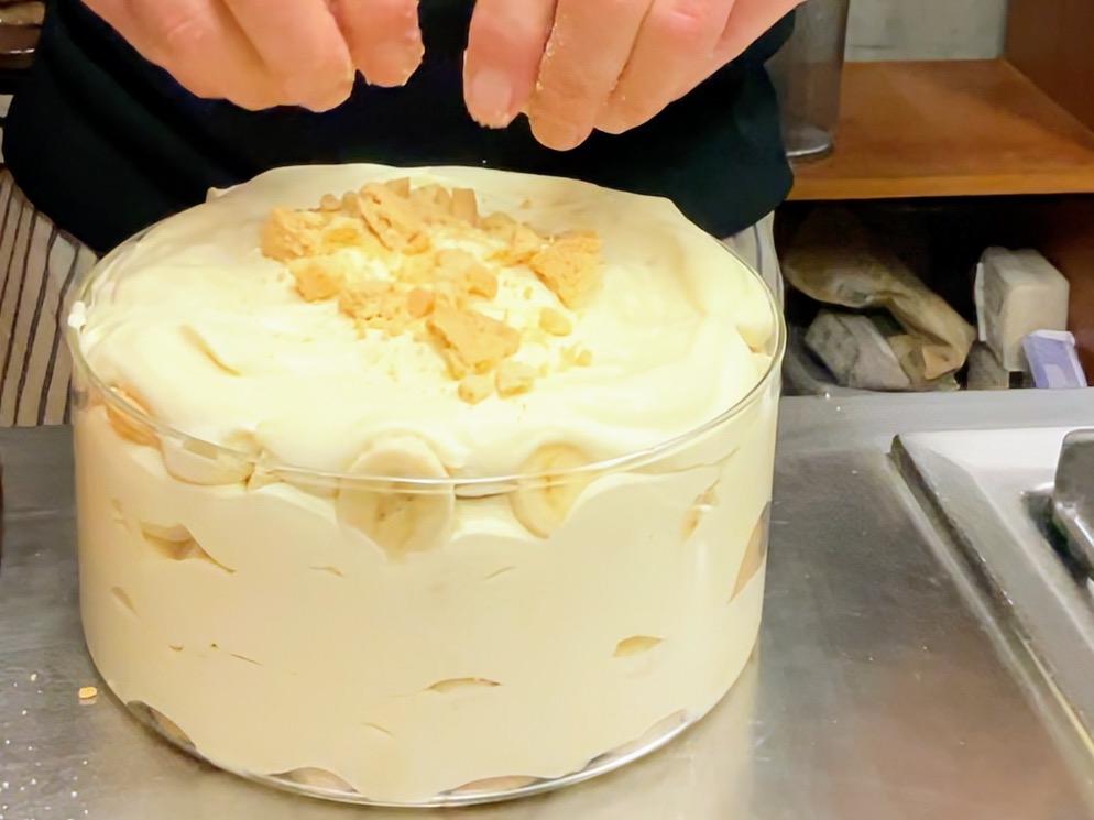 Schritt 2: Schichten des Bananen-Pudding-Desserts 