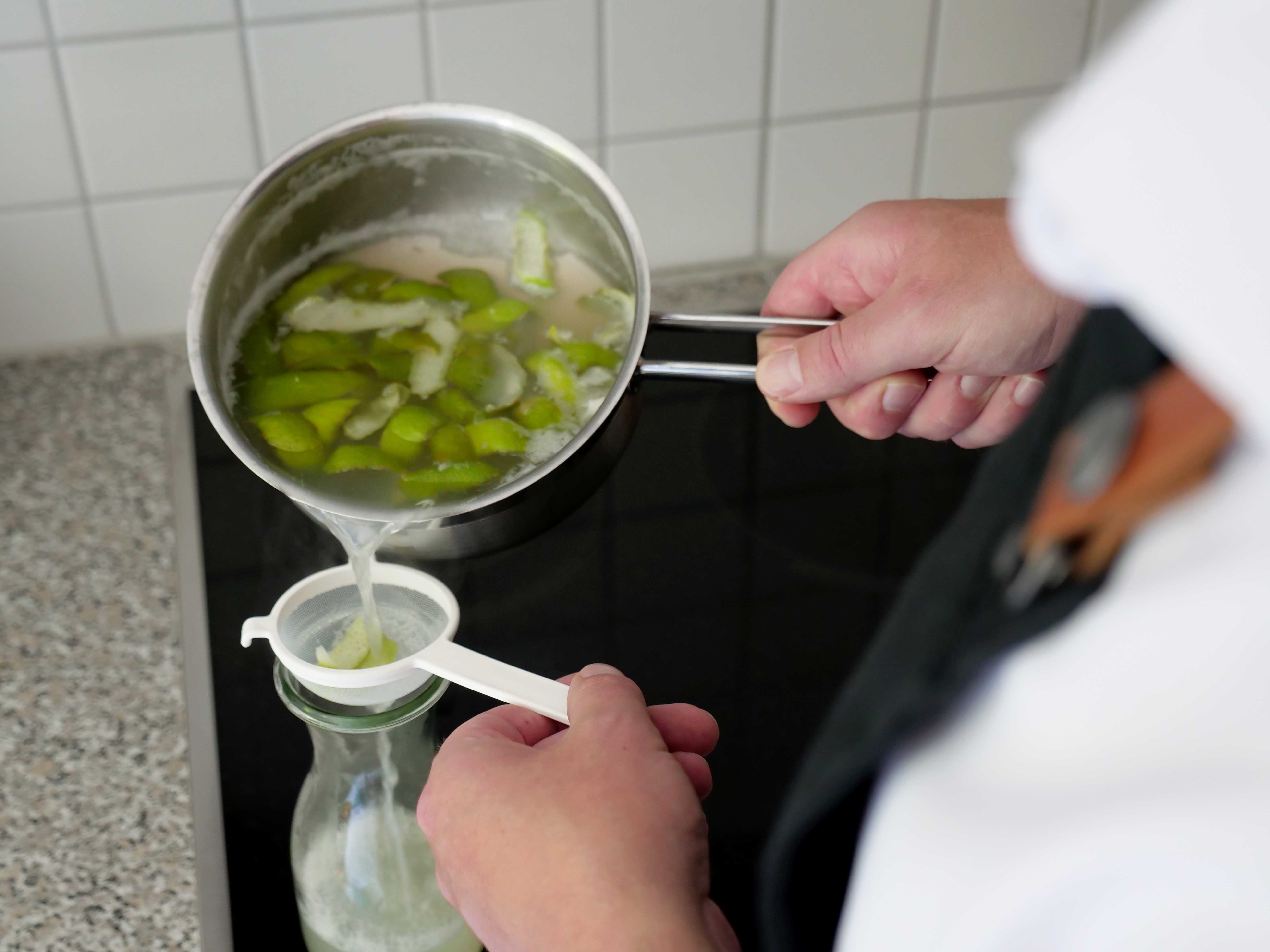 1. Cordial zubereiten