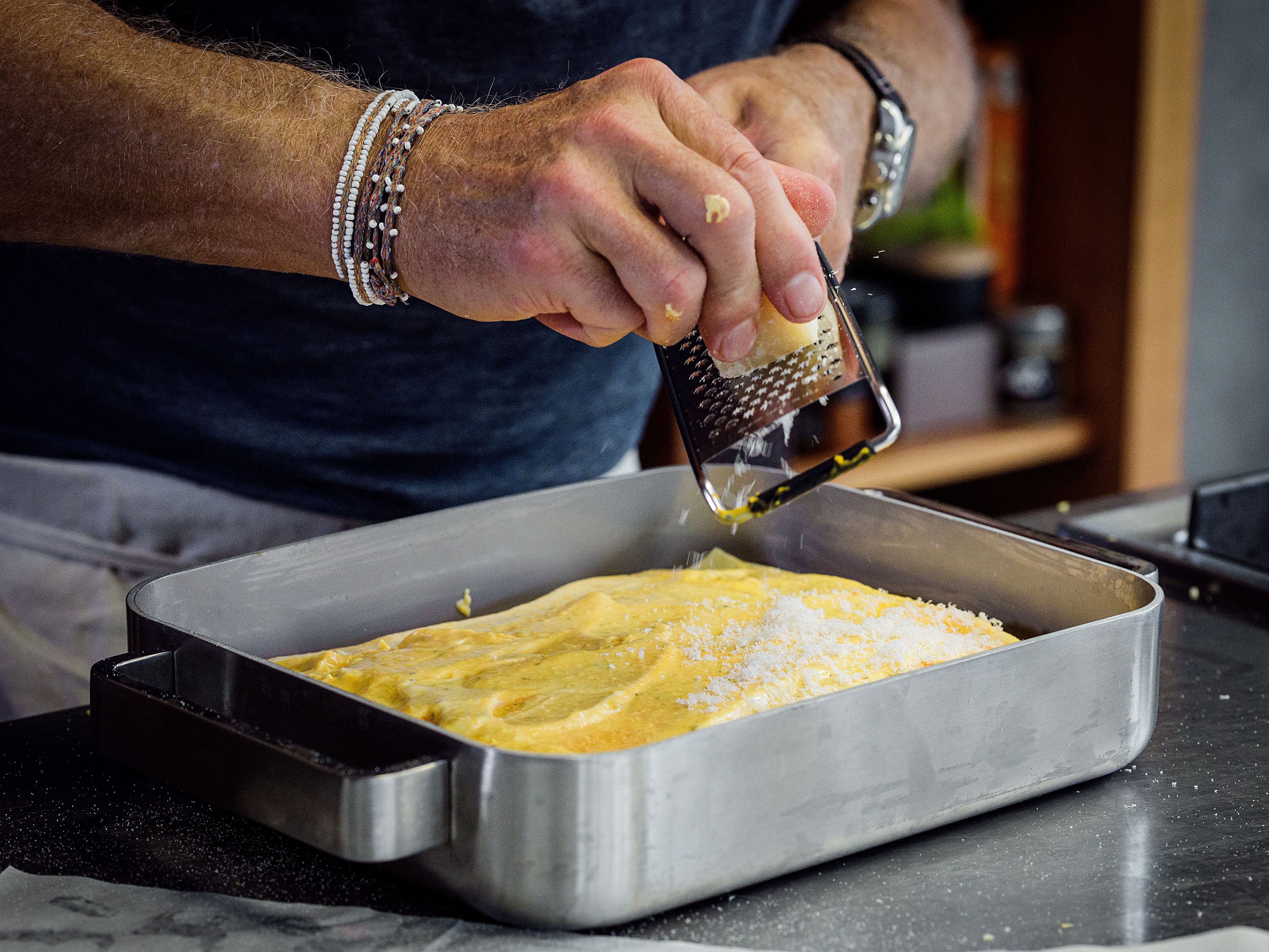 Schritt 3: Lasagne einschichten und backen.