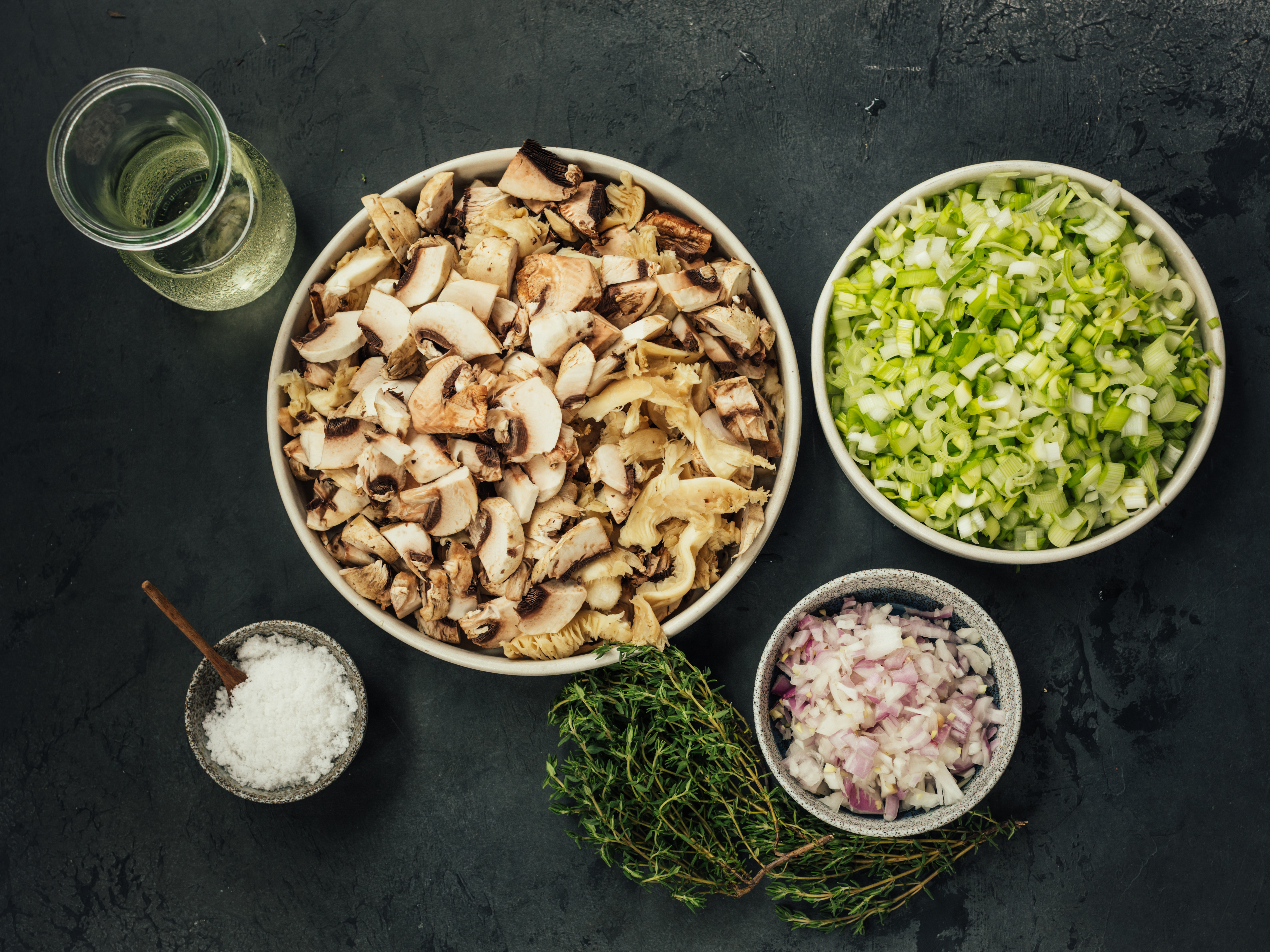 Schritt 1: Pilz-Lauch-Sauce zubereiten