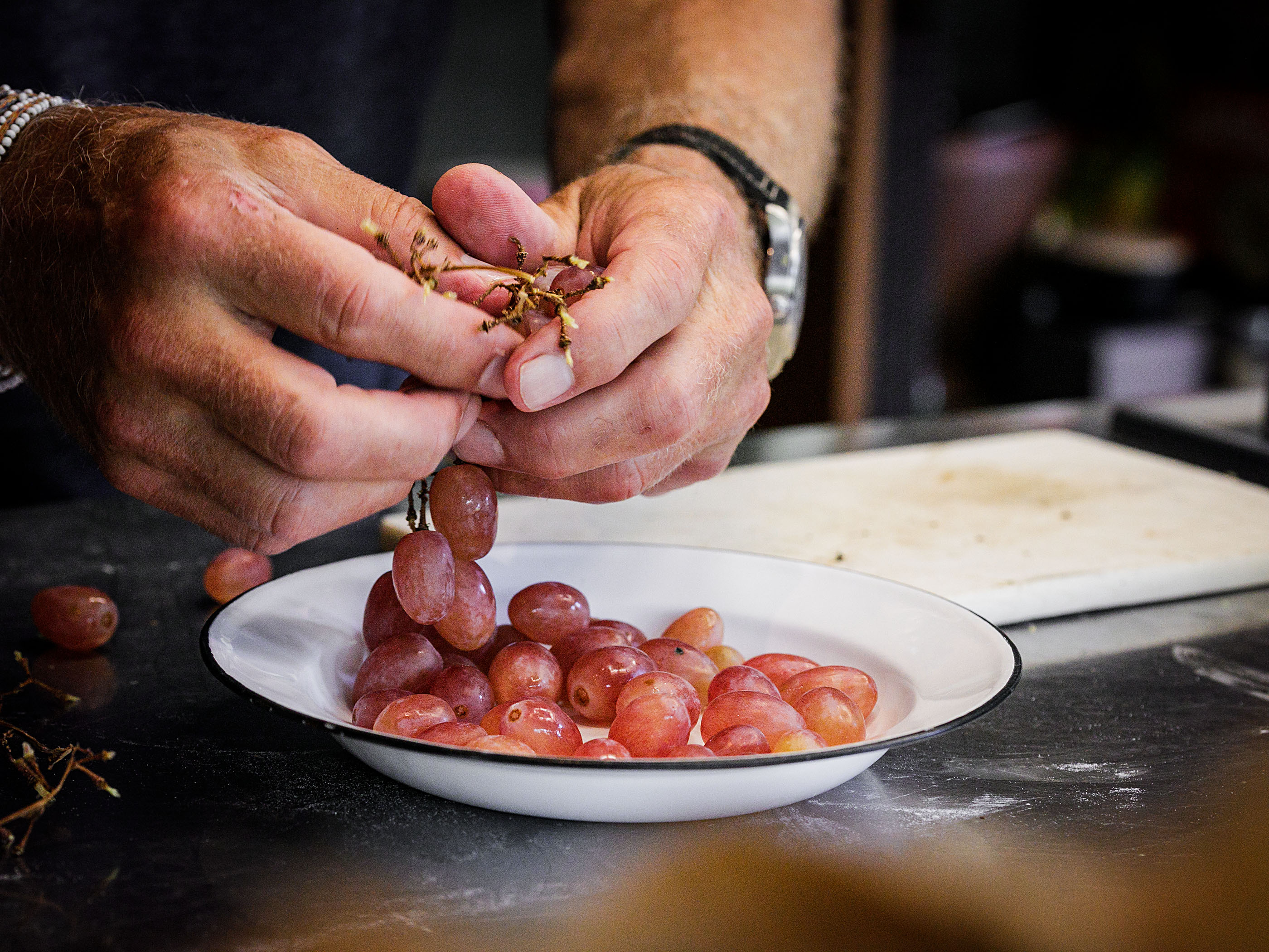 Schritt 1: Die Trauben vorbereiten