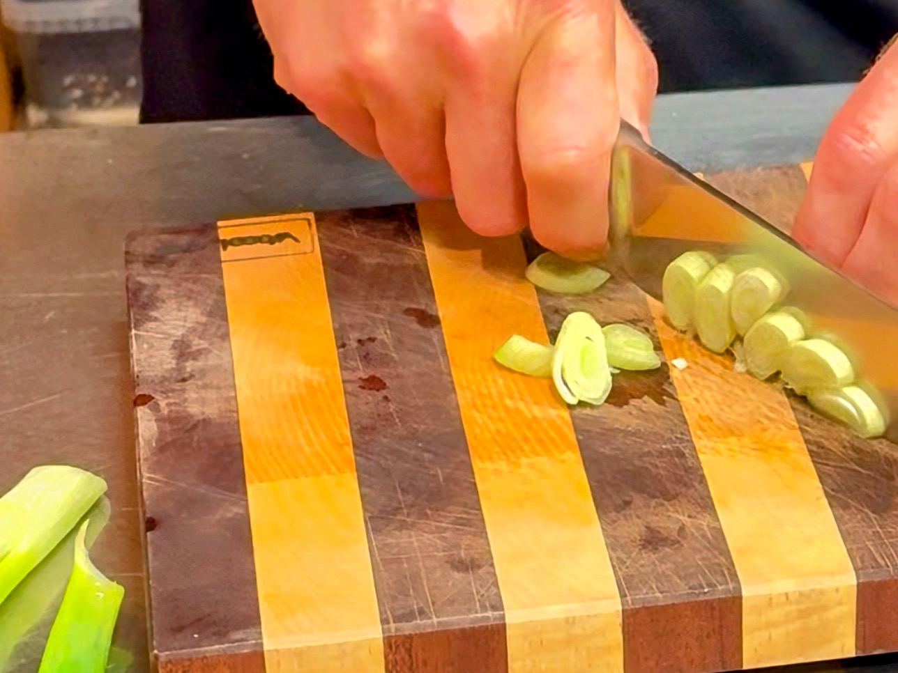 Schritt 2: Fregola mit Hummer-Bouillon kochen 