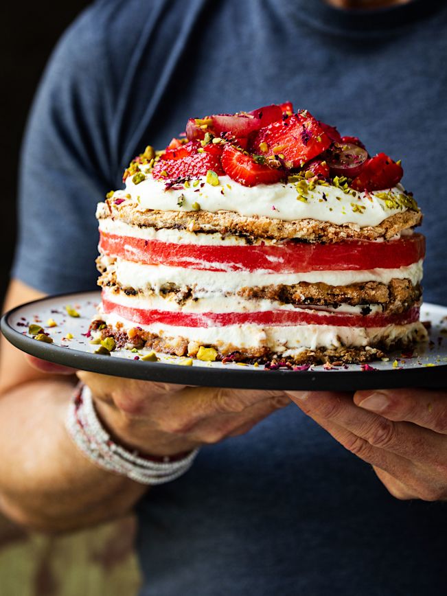 Erdbeer-Wassermelonen Naked Cake Rezept Erdbeer-Wassermelonen Naked Cake Rezept