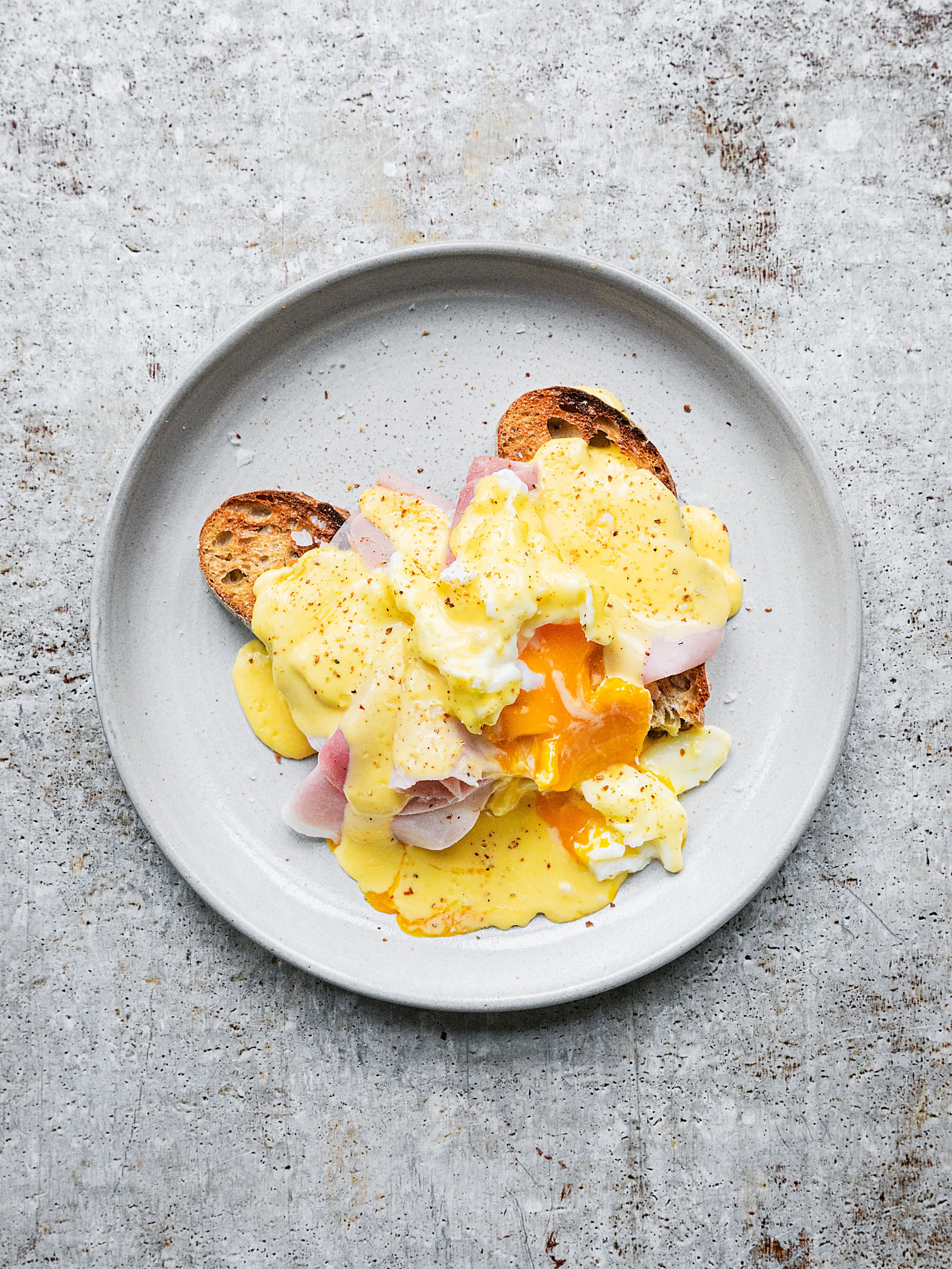 Eggs Benedict HOMEMADE