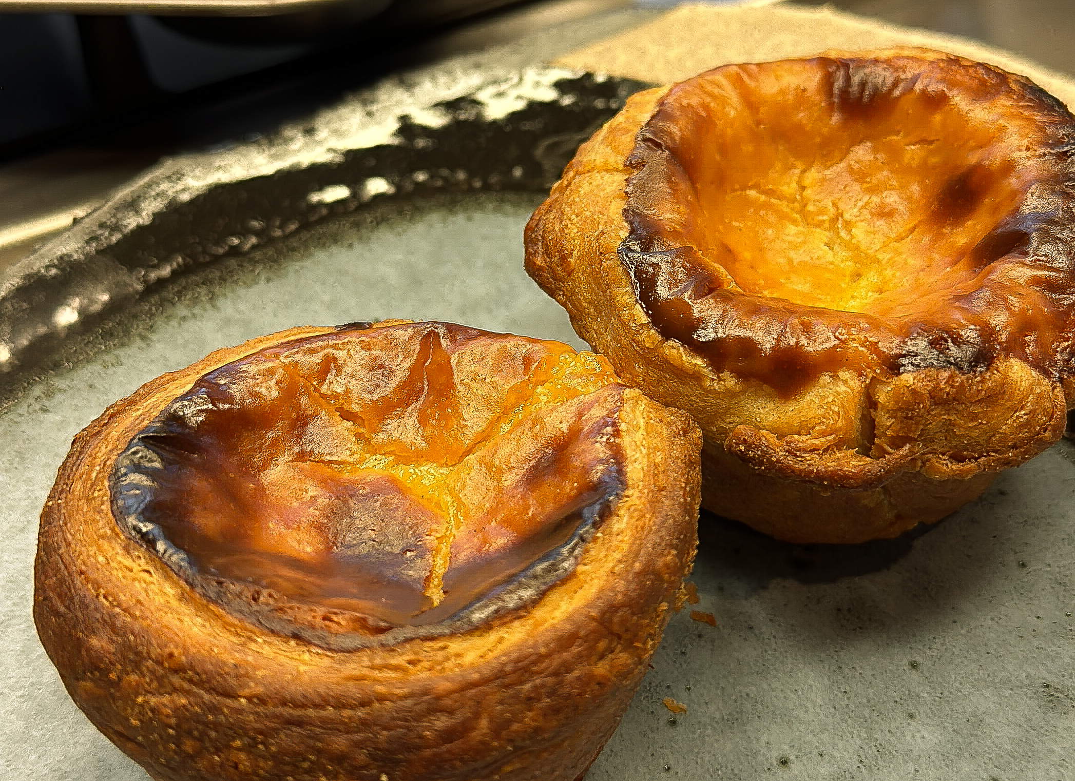 Schritt 4: Törtchen füllen und Pastéis de Nata backen 