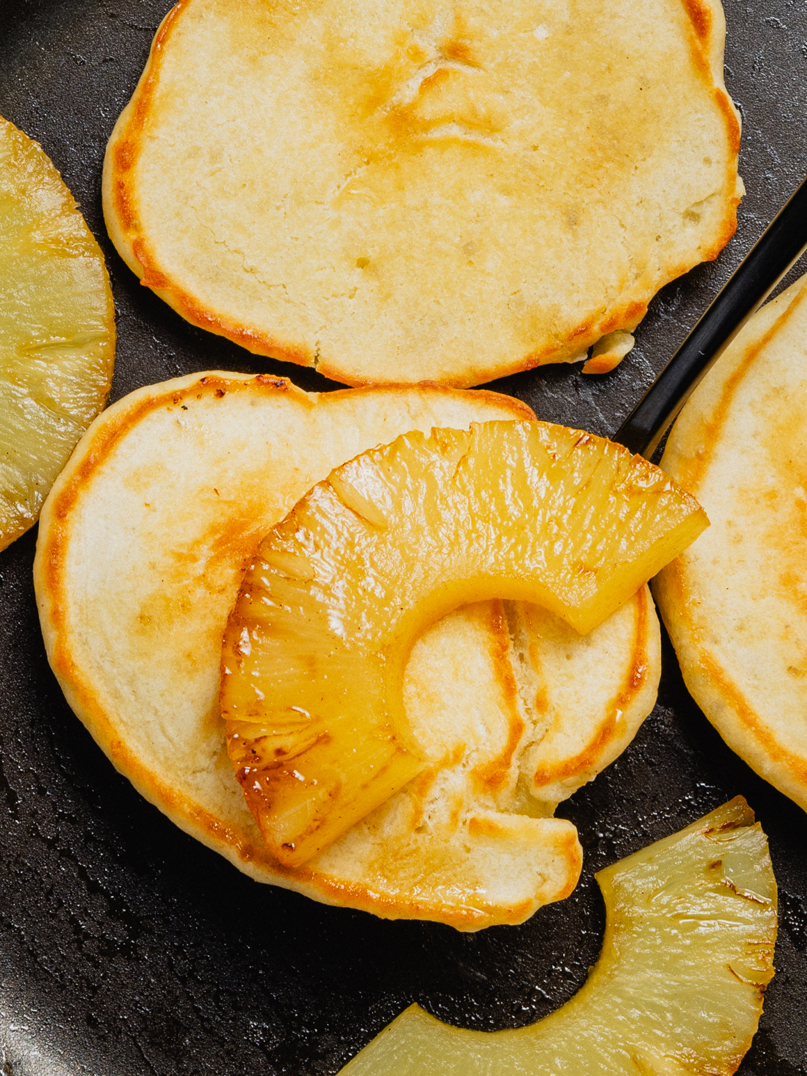 Hawaiianische Pfannkuchen mit Ananas und Kokosnuss Rezept 2