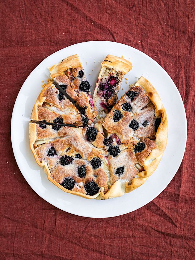 Pfirsichkuchen mit Brombeeren Rezept Pfirsichkuchen mit Brombeeren Rezept