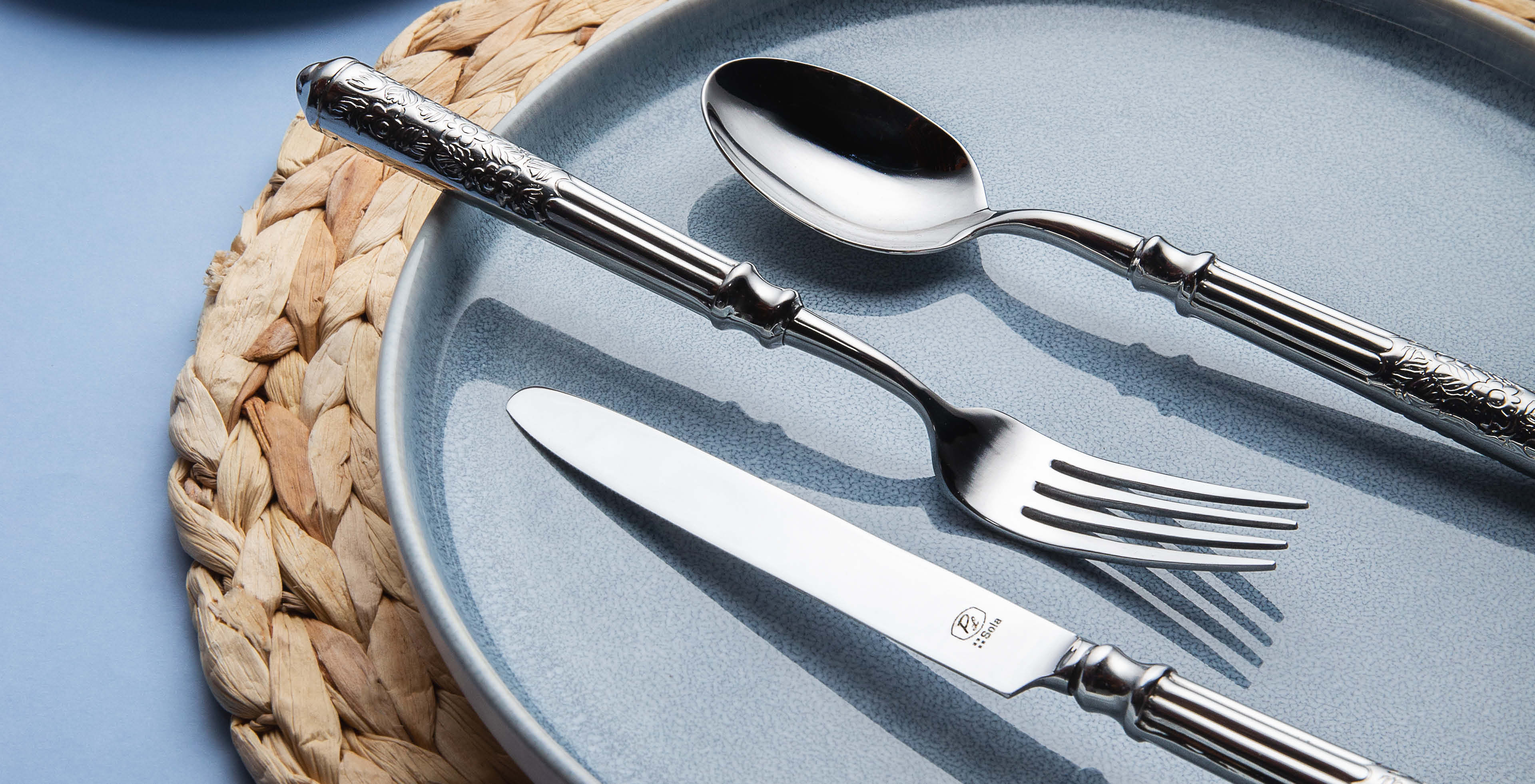 Elegantes, poliertes Besteck