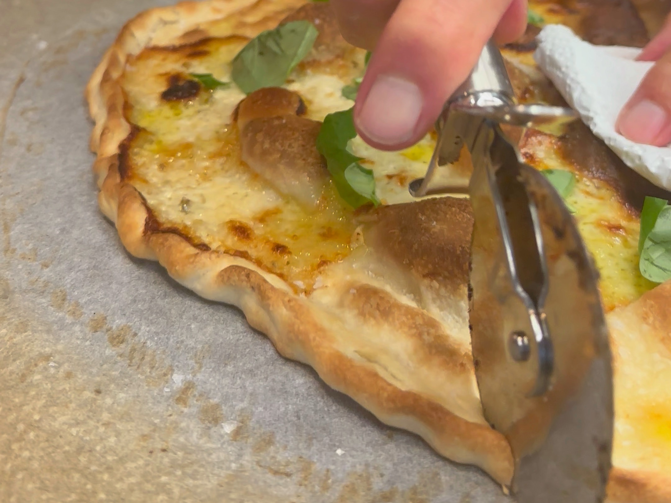 Schritt 2: Focaccia schneiden und servieren