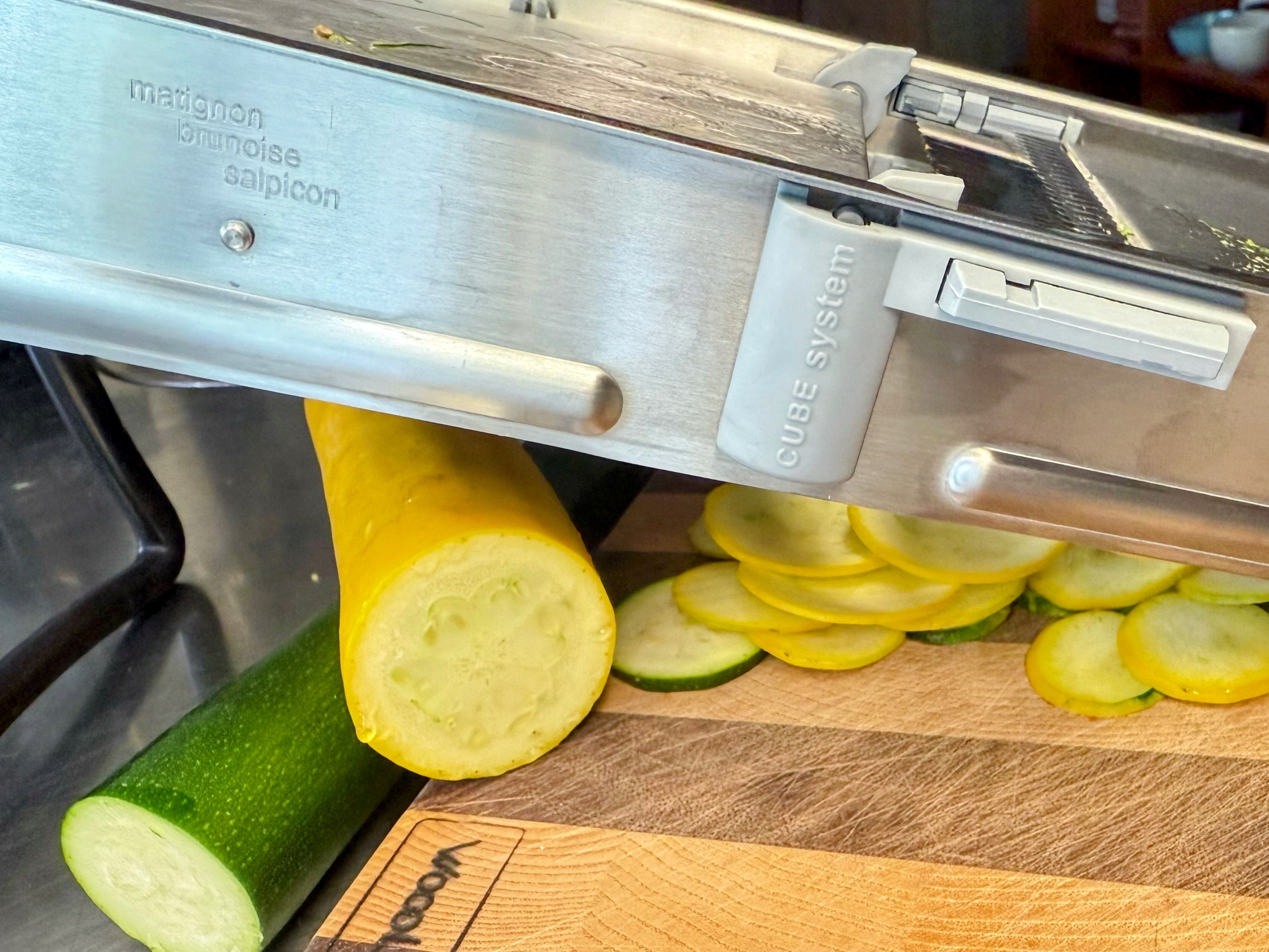 Schritt 1: Zwiebelbasis für Tian - Ratatouille très chic zubereiten 