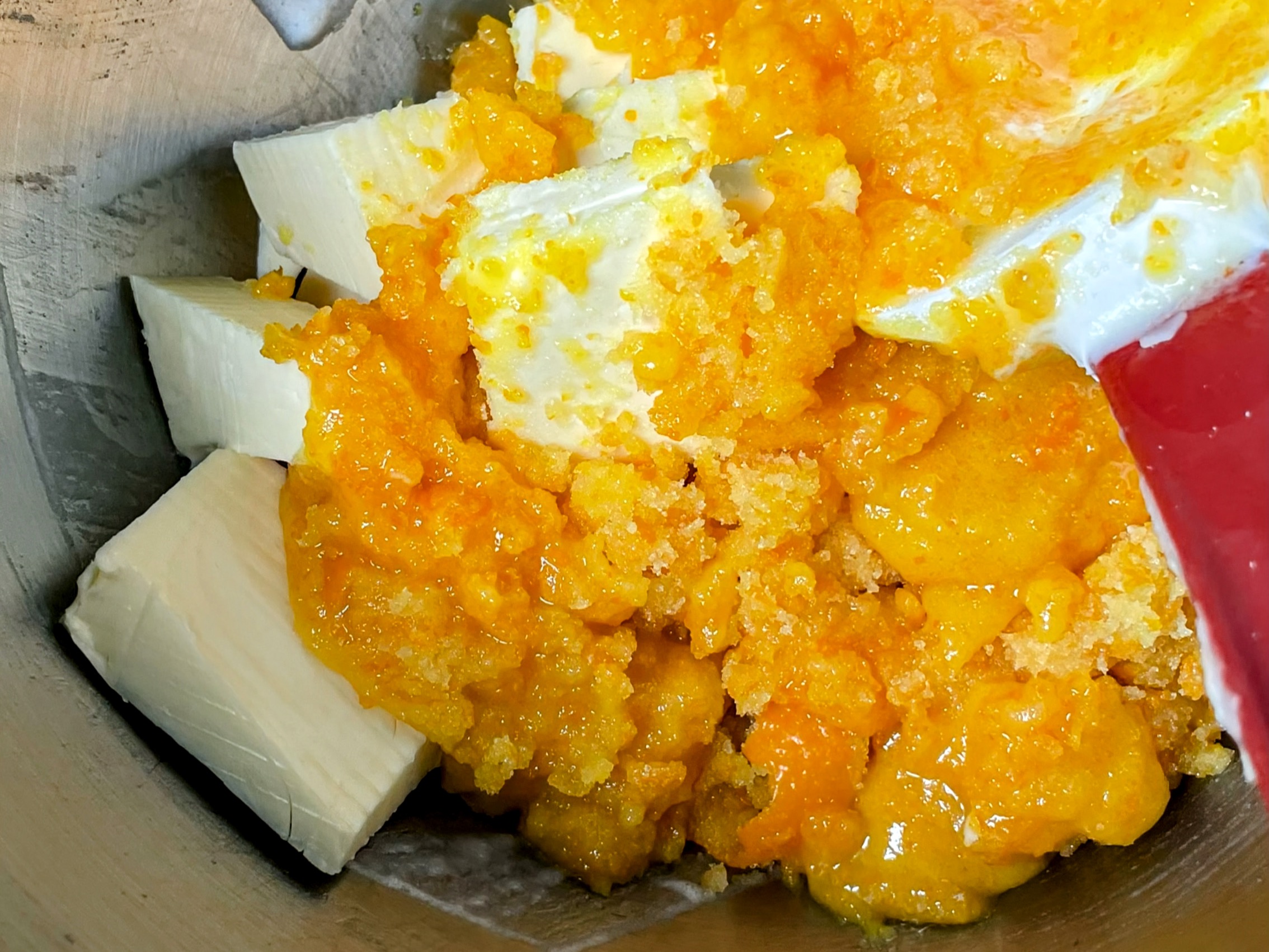 Schritt 2: Teig und Früchte für Glutenfreie Mandarinen-Mandel Tartelettes vorbereiten 