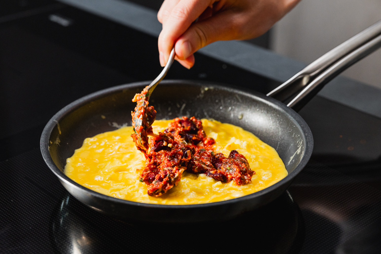 Schritt 4: Tortilla füllen und rollen