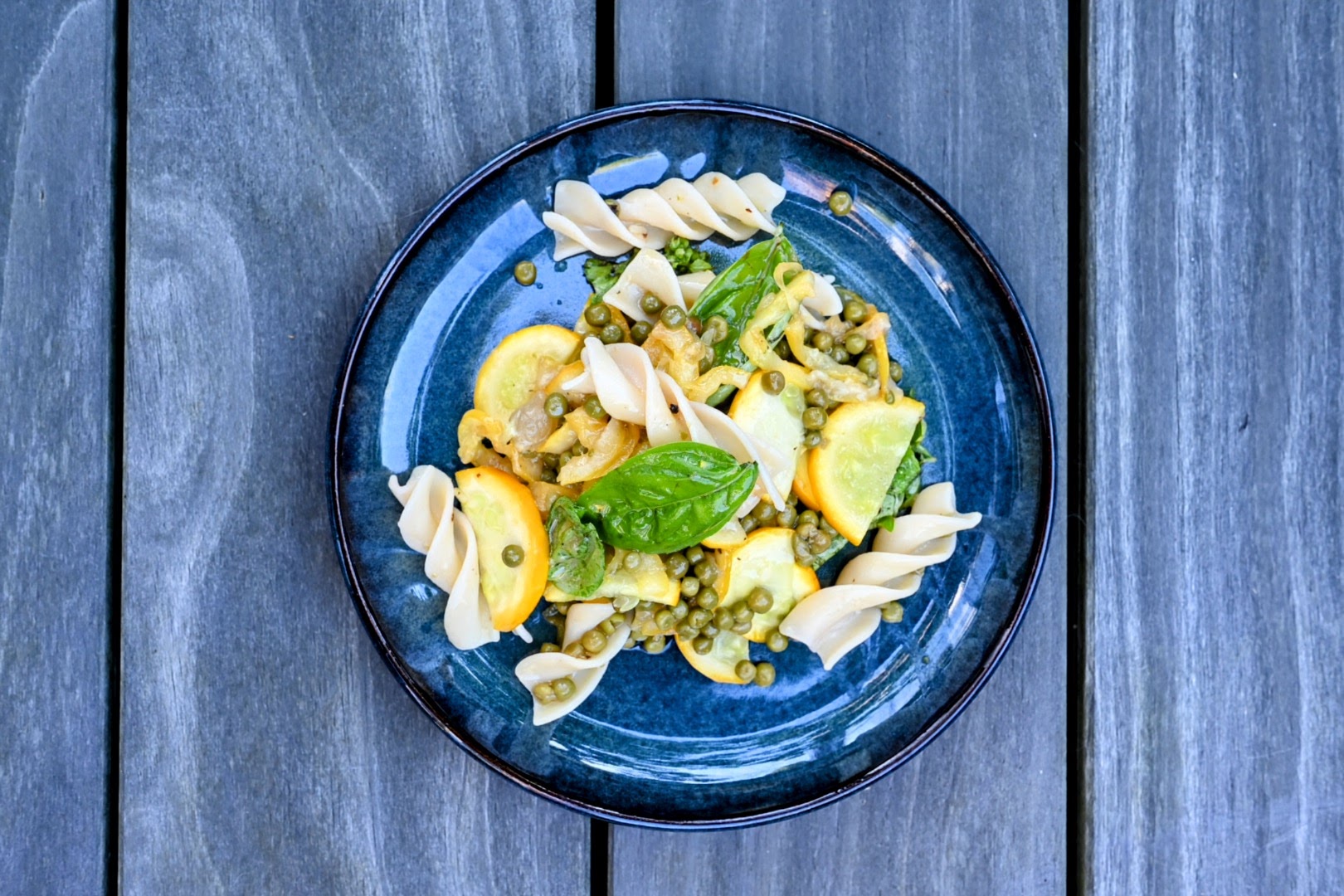 Schritt 2: Pasta Salat mit Zucchini und Zitrone zubereiten