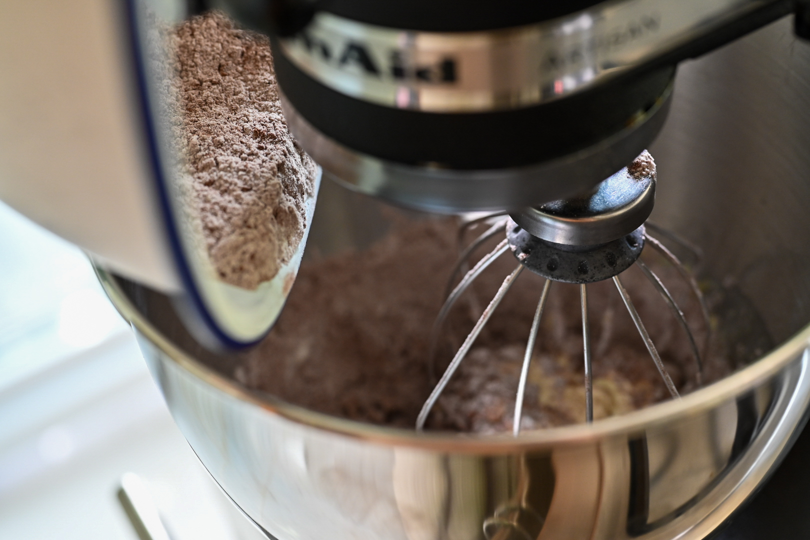 Schritt 1: Alle trockenen Zutaten mischen und unter die Buttermischung rühren