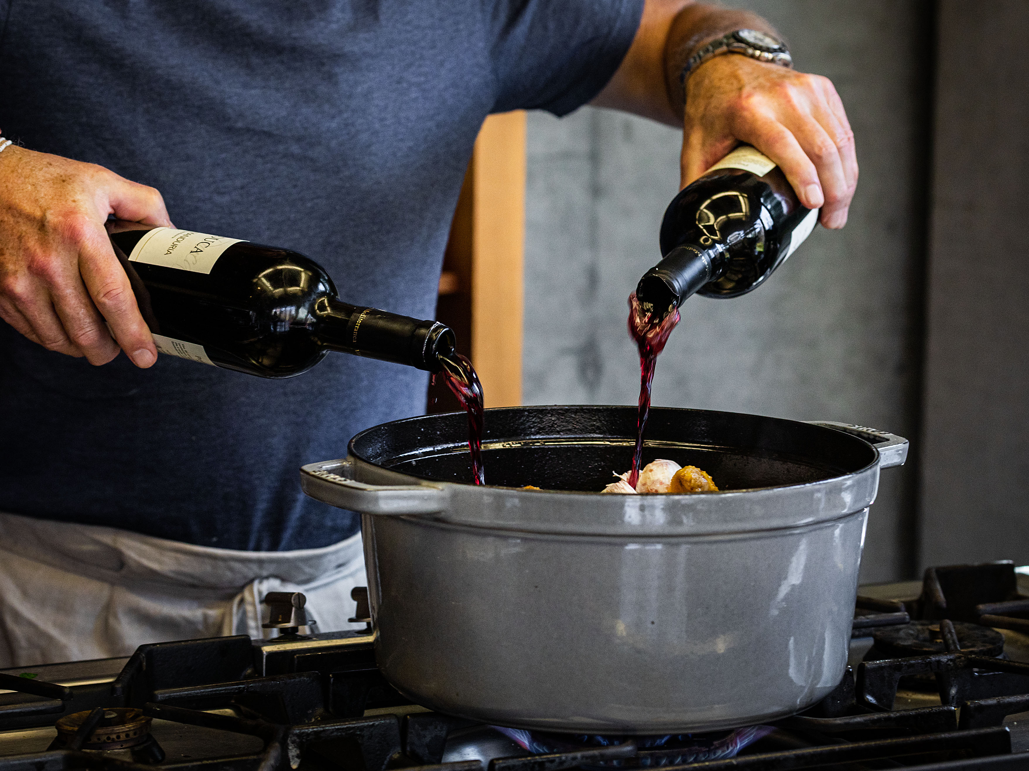 Schritt 1: Geflügel braten und flambieren