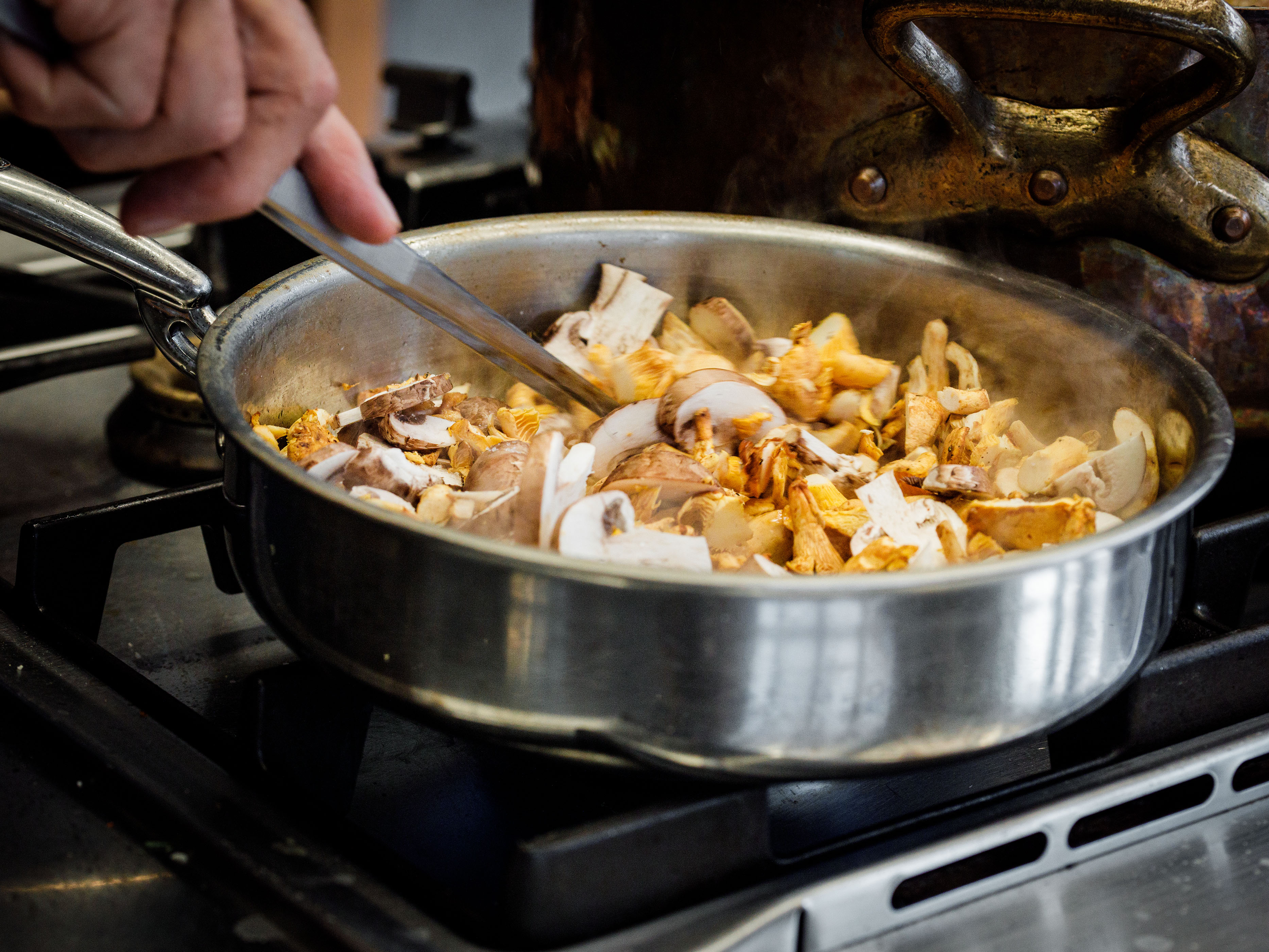 Schritt 1:  Pilze für Pilz Cappuccino garen.