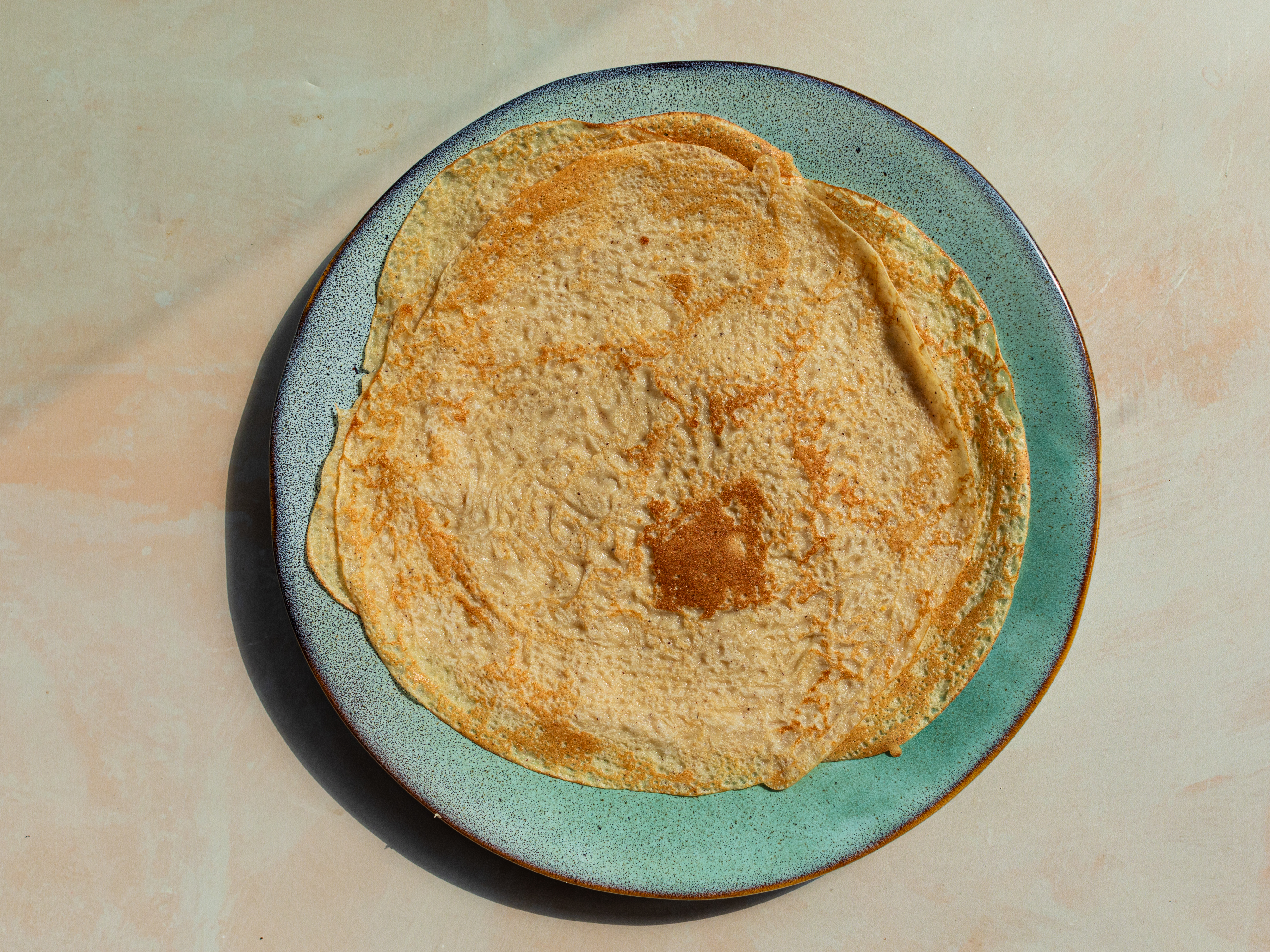 Schritt 5: Den Teig gleichmässig bei mittlerer Hitze auf beiden Seiten goldbraun backen. 