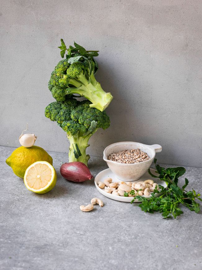 Dinkel-Cashew-Brokkoli-Bowl mit Joghurt-Dressing Rezept 3