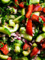 Persischer Gurken-Tomaten-Zwiebel Salat Rezept 2