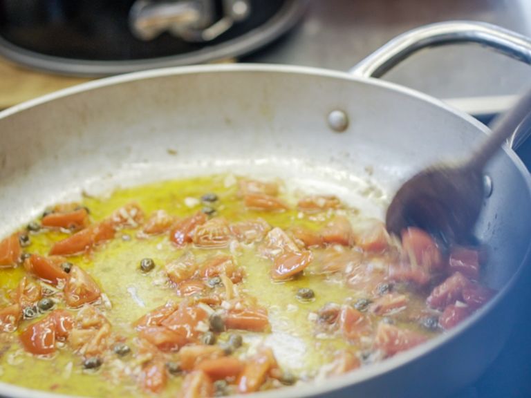 Schritt 1: Vorbereitung der Zutaten für Pasta mit Barba di Frate Schritt 1: Vorbereitung der Zutaten für Pasta mit Barba di Frate