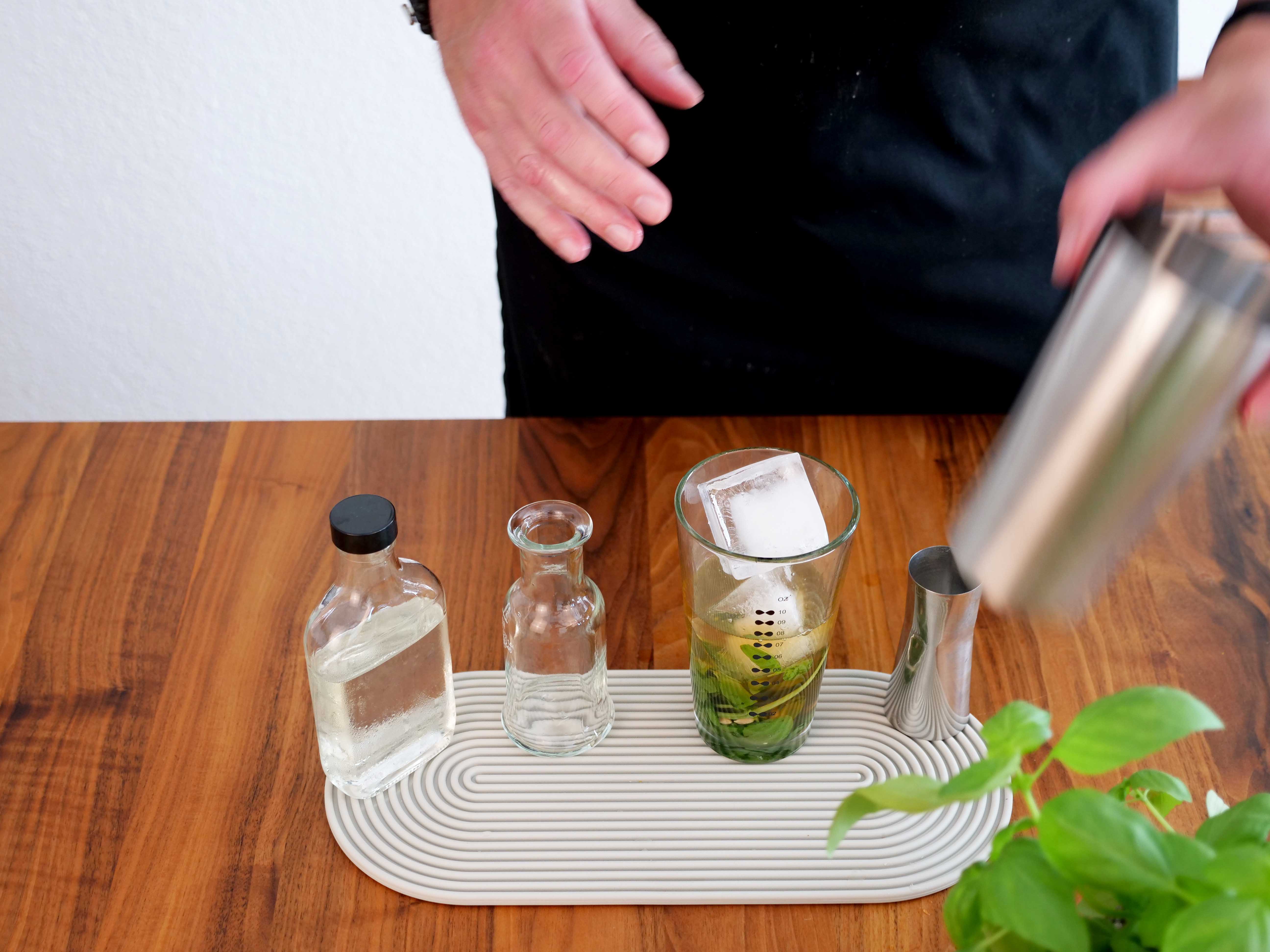 4. Eis dazu & shaken